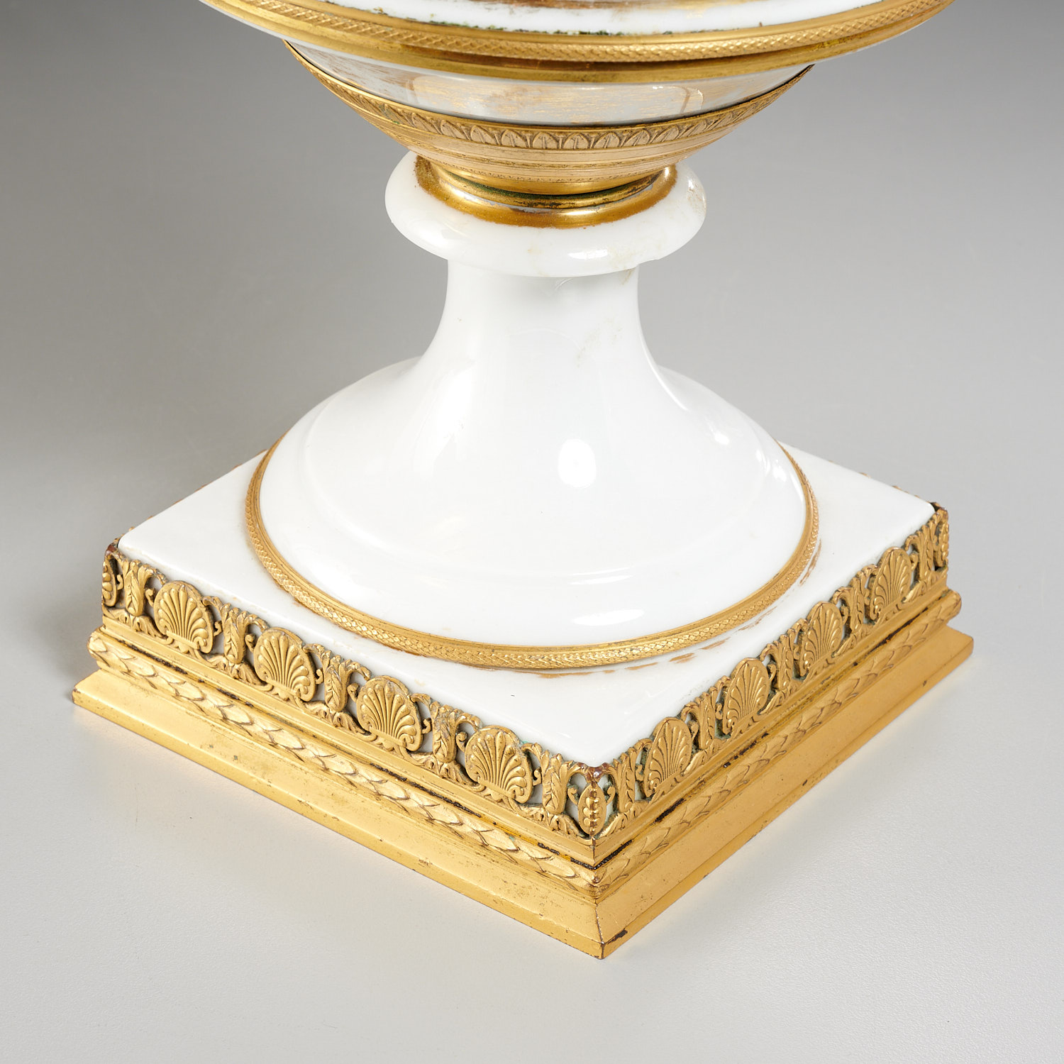 Empire bronze mounted porcelain centerpiece basket - Image 2 of 7