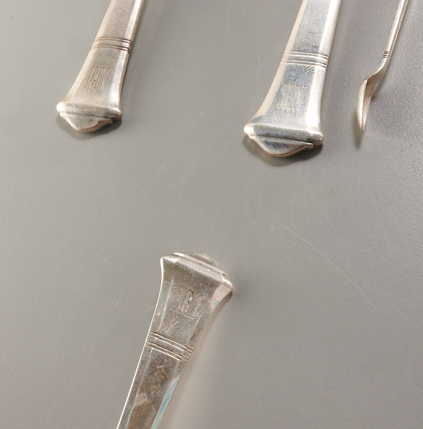 (174) piece Tiffany Windham sterling flatware set - Image 3 of 7