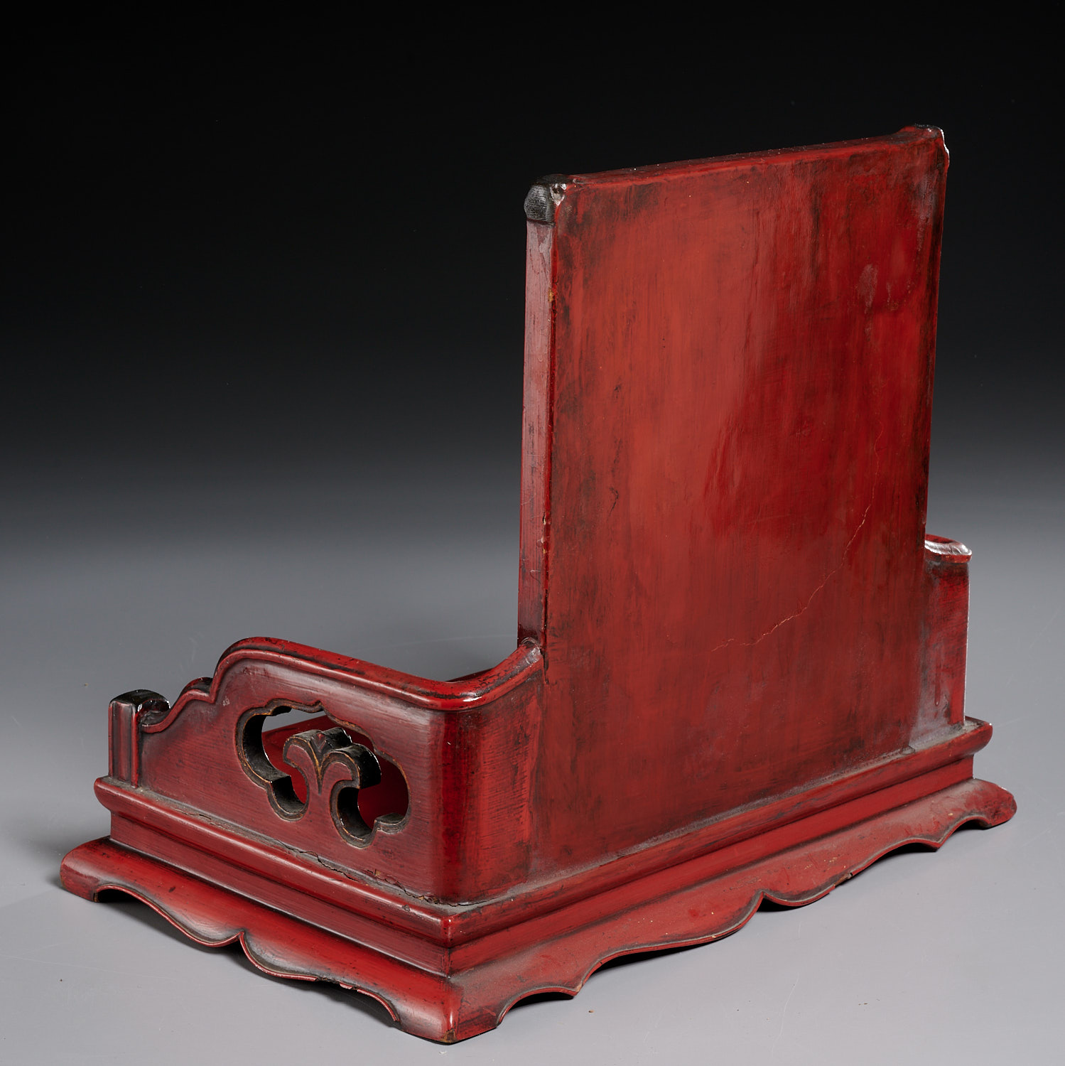 Japanese Classical red lacquer tabletop stand - Image 4 of 8