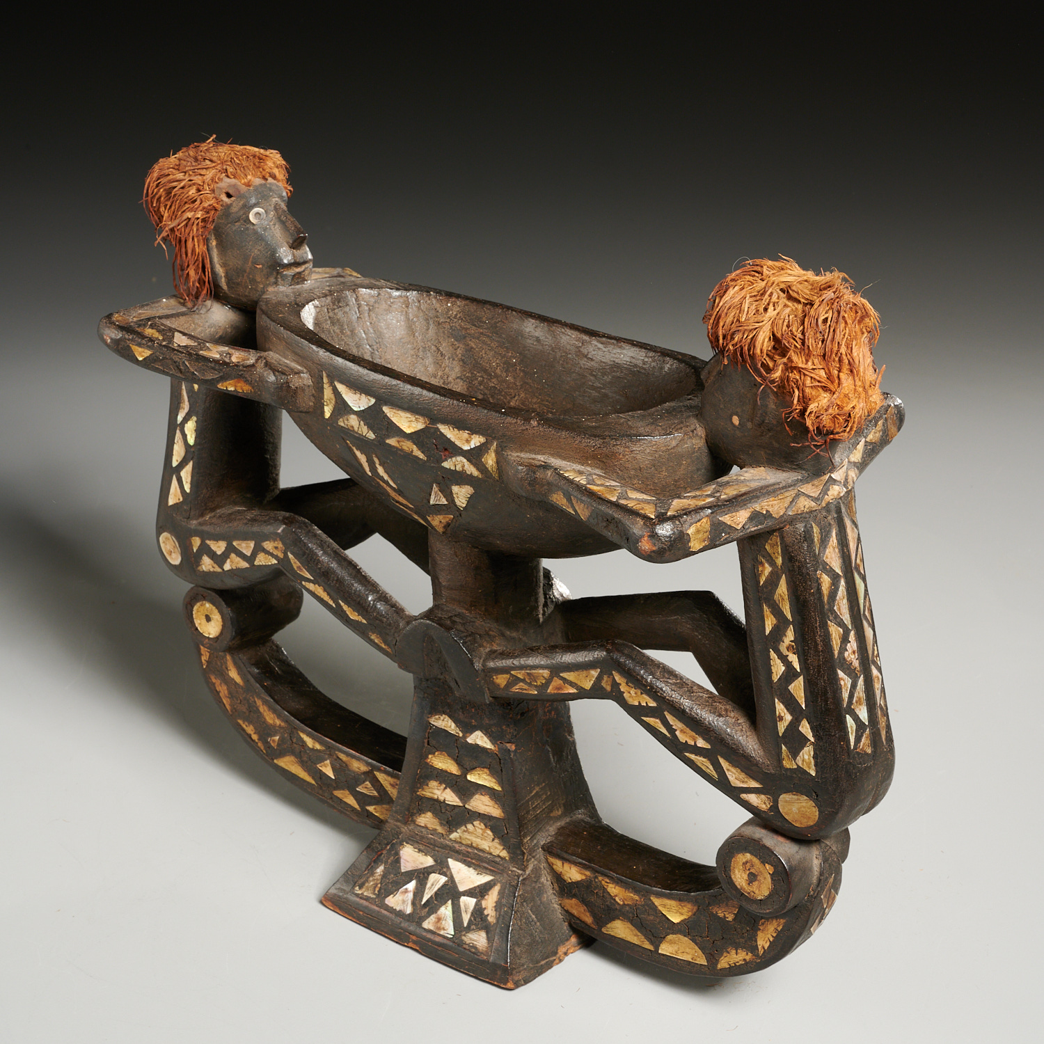 Solomon Islands, ceremonial inlaid figural bowl - Image 7 of 8