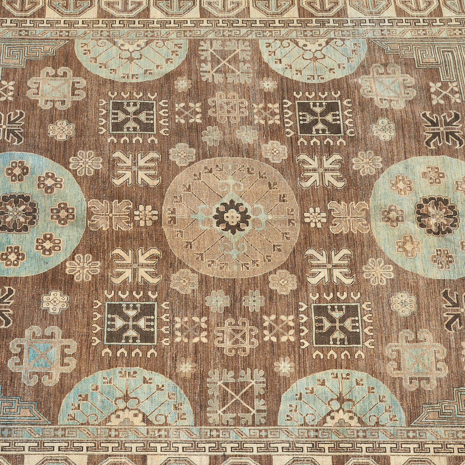 Attractive Designer Persian carpet - Image 2 of 7