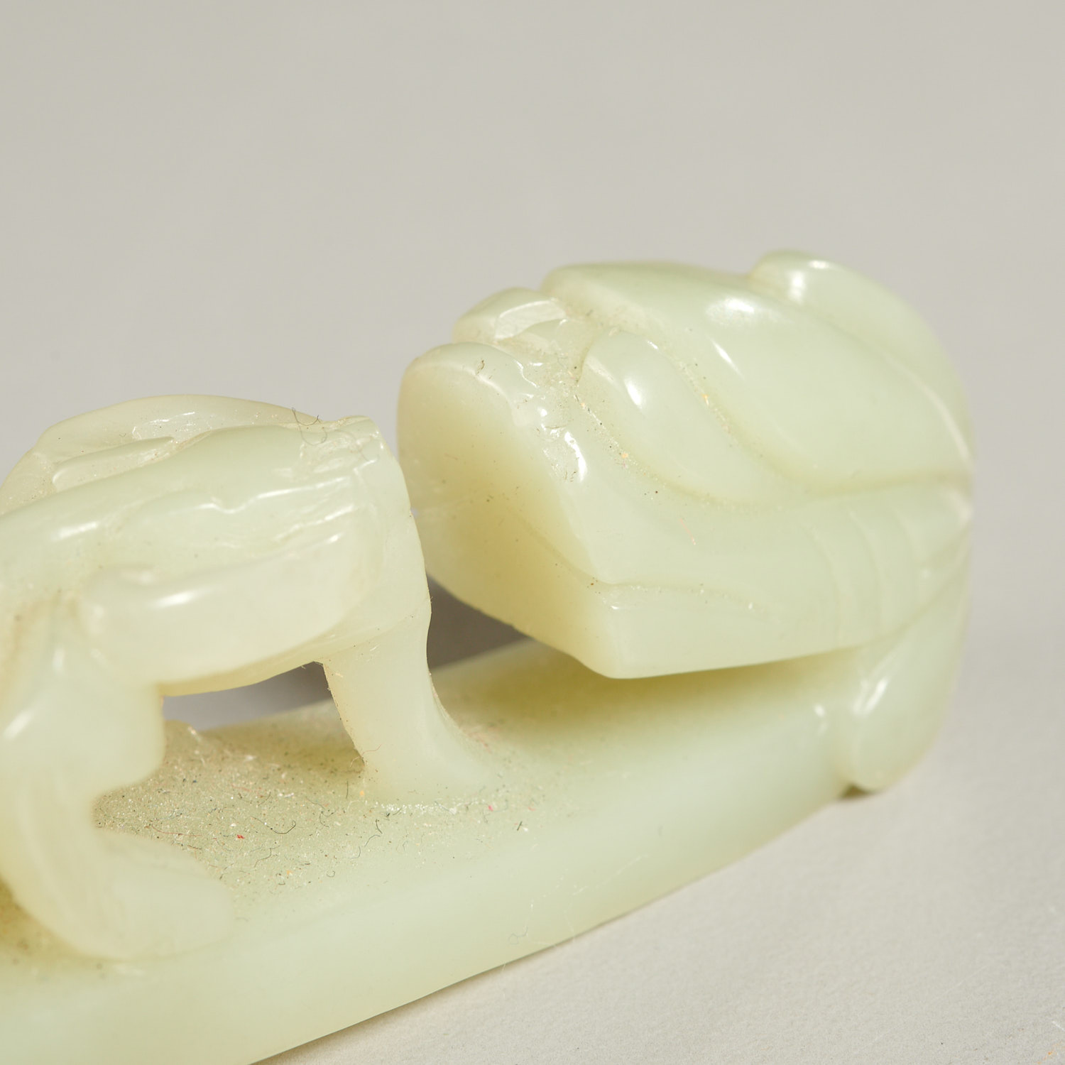 Chinese celadon jade Chilong belt hook - Image 5 of 5