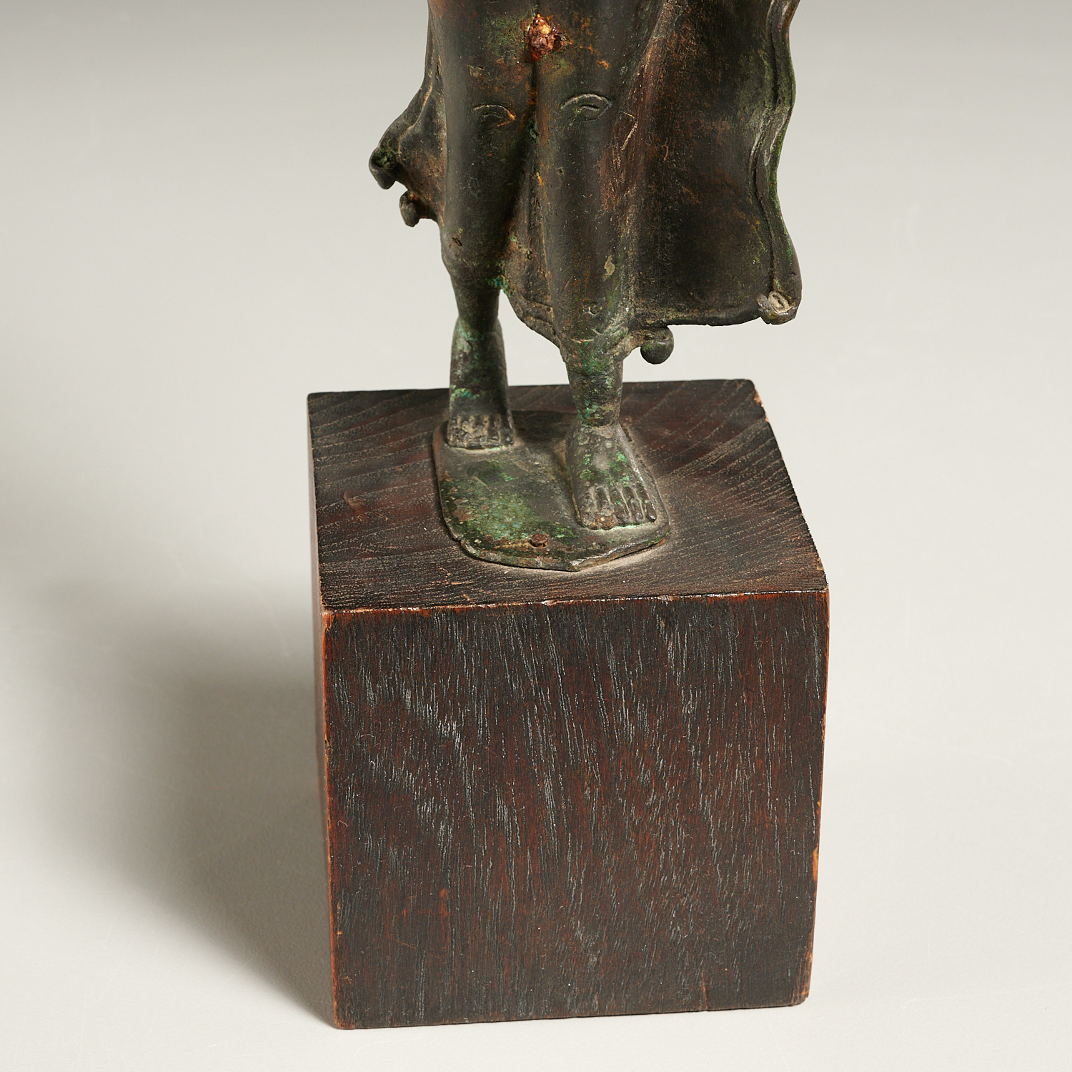 Good Thai bronze walking Buddha - Image 4 of 7