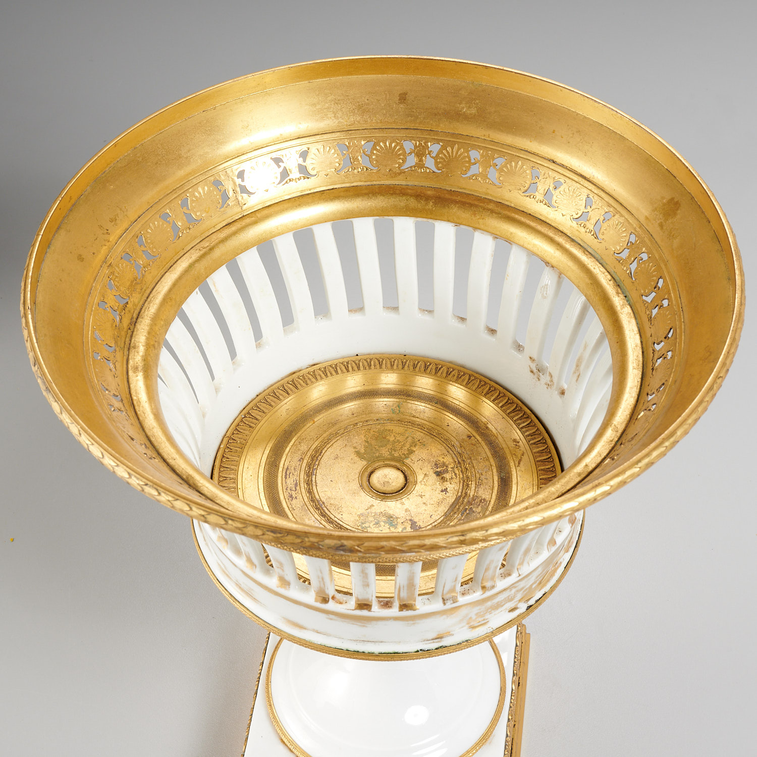 Empire bronze mounted porcelain centerpiece basket - Image 5 of 7