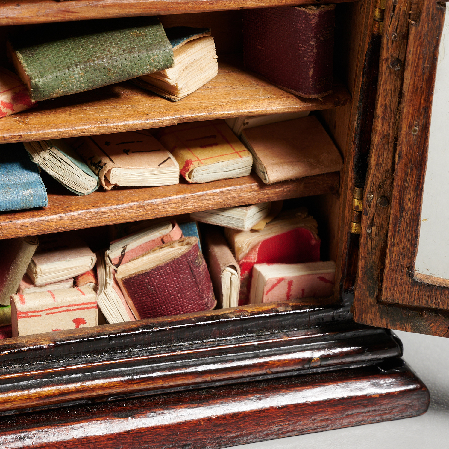 (2) American Folk Art miniature cabinets - Image 7 of 10