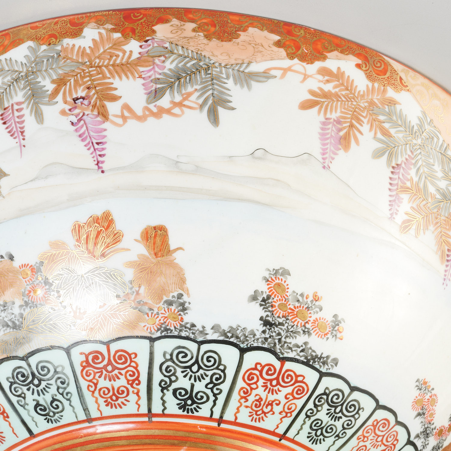 (2) Japanese Kutani porcelain bowls - Image 6 of 9