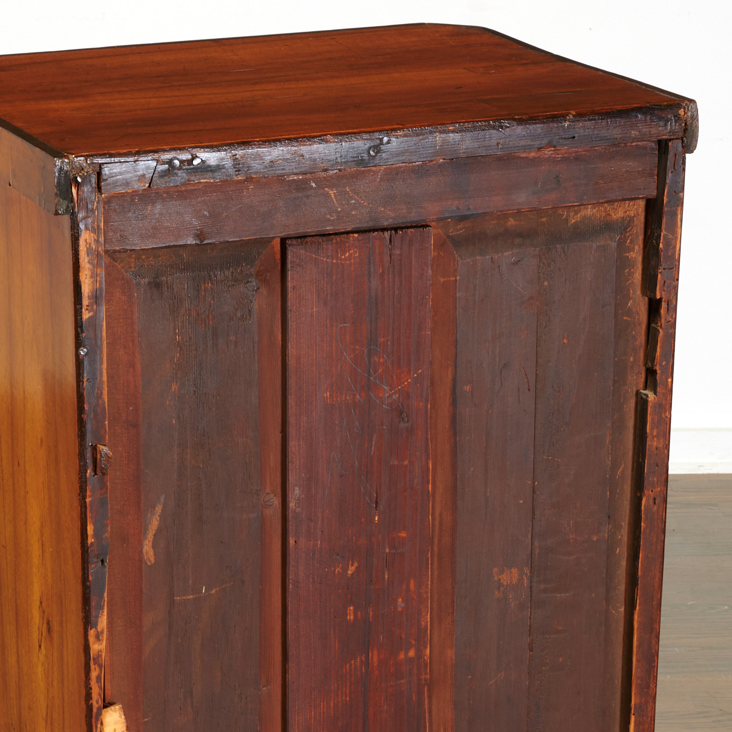 Italian Neoclassical walnut commode - Image 6 of 6