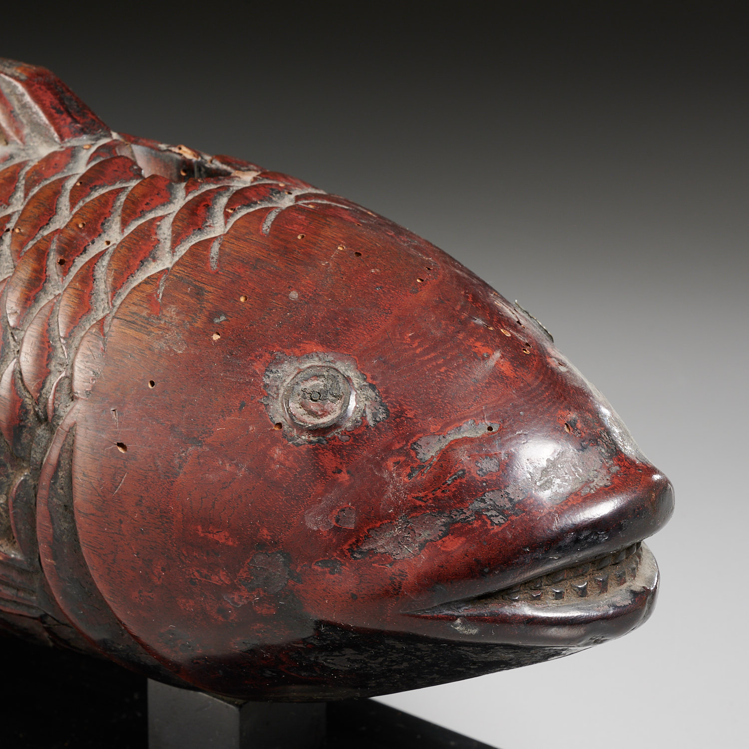 Antique Japanese carved wood carp-form Yokogi - Image 2 of 8