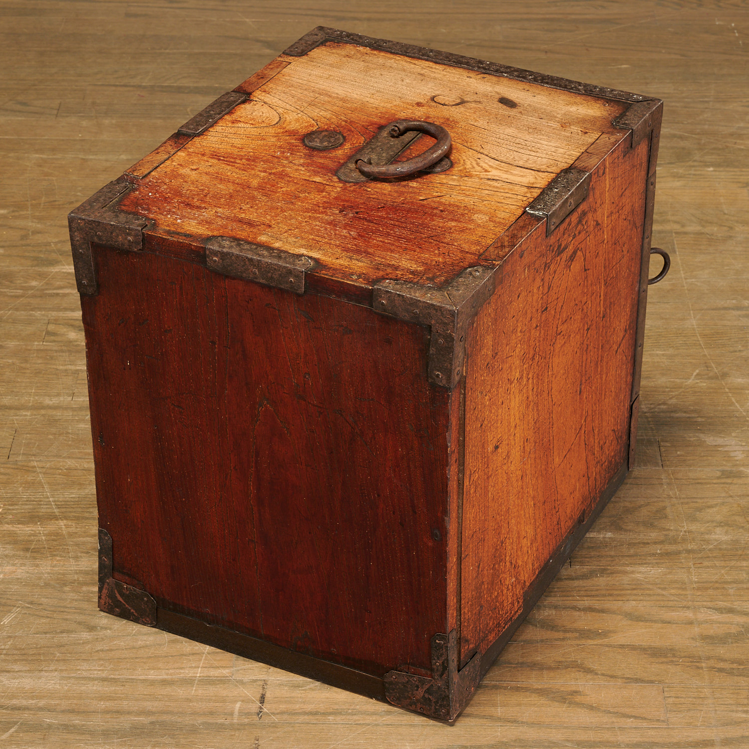 Japanese iron-mounted elm strong box - Image 6 of 7