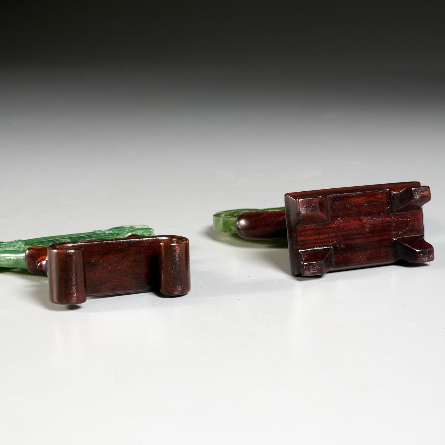 (2) Chinese carved spinach jade belt buckles - Image 5 of 5