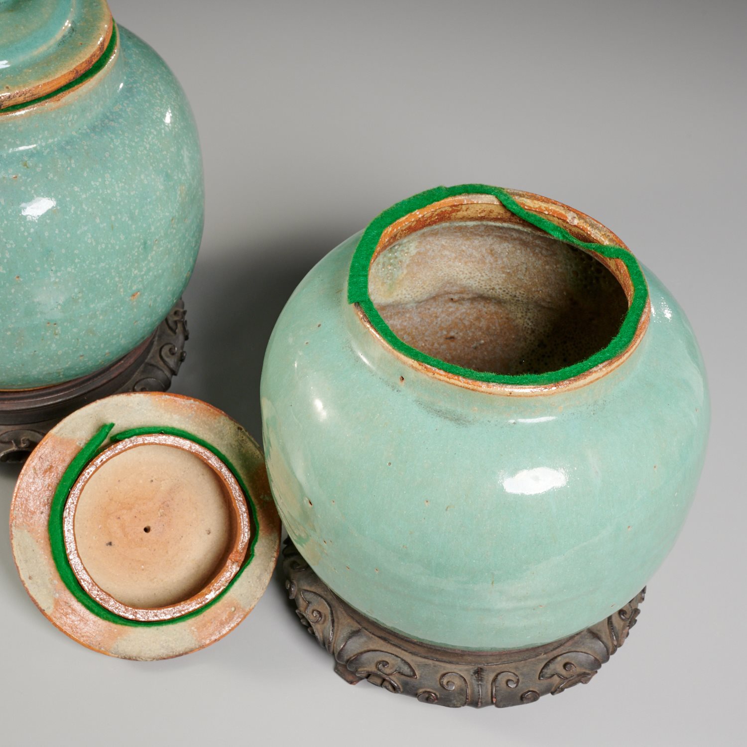 Pair Chinese celadon pottery lidded ginger jars - Image 2 of 5