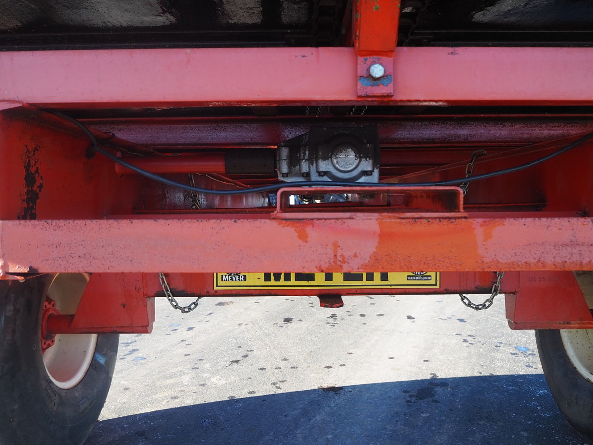 MEYER 3120 REAR UNLOAD FORAGE WAGON - Image 7 of 9