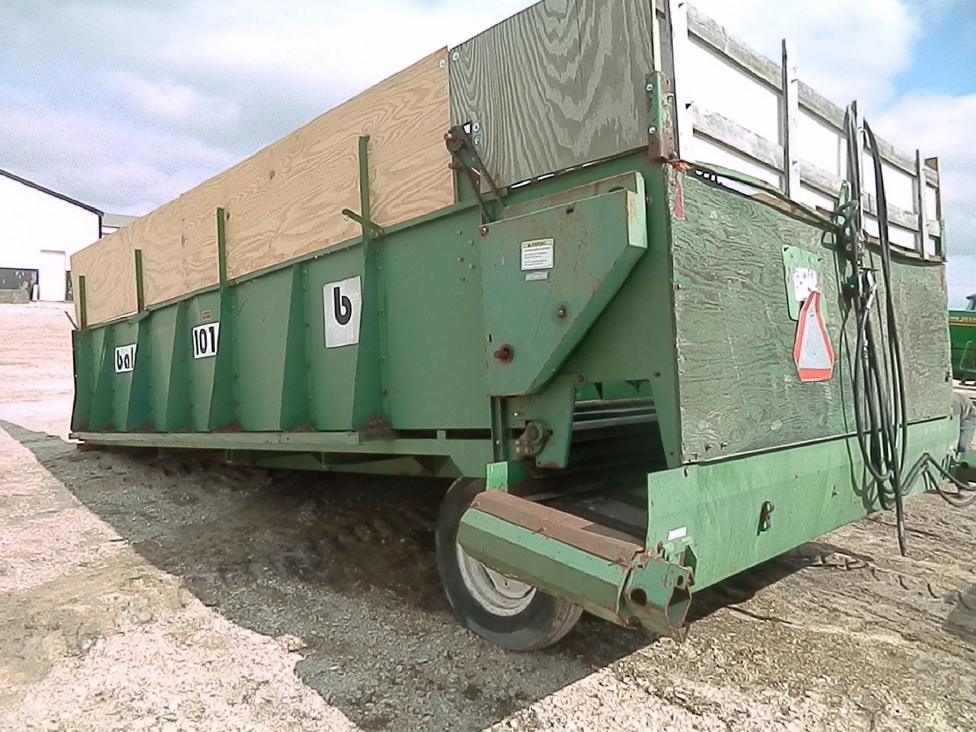 BALZER 1016 FORAGE/UNLOADING TABLE - Image 5 of 7