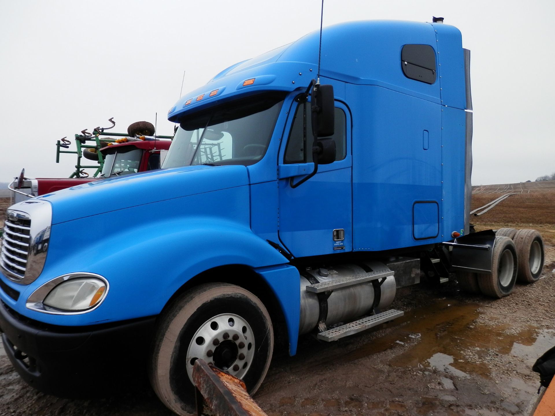 2007 FREIGHTLINER COLUMBIA SEMI TRACTOR - Image 3 of 21