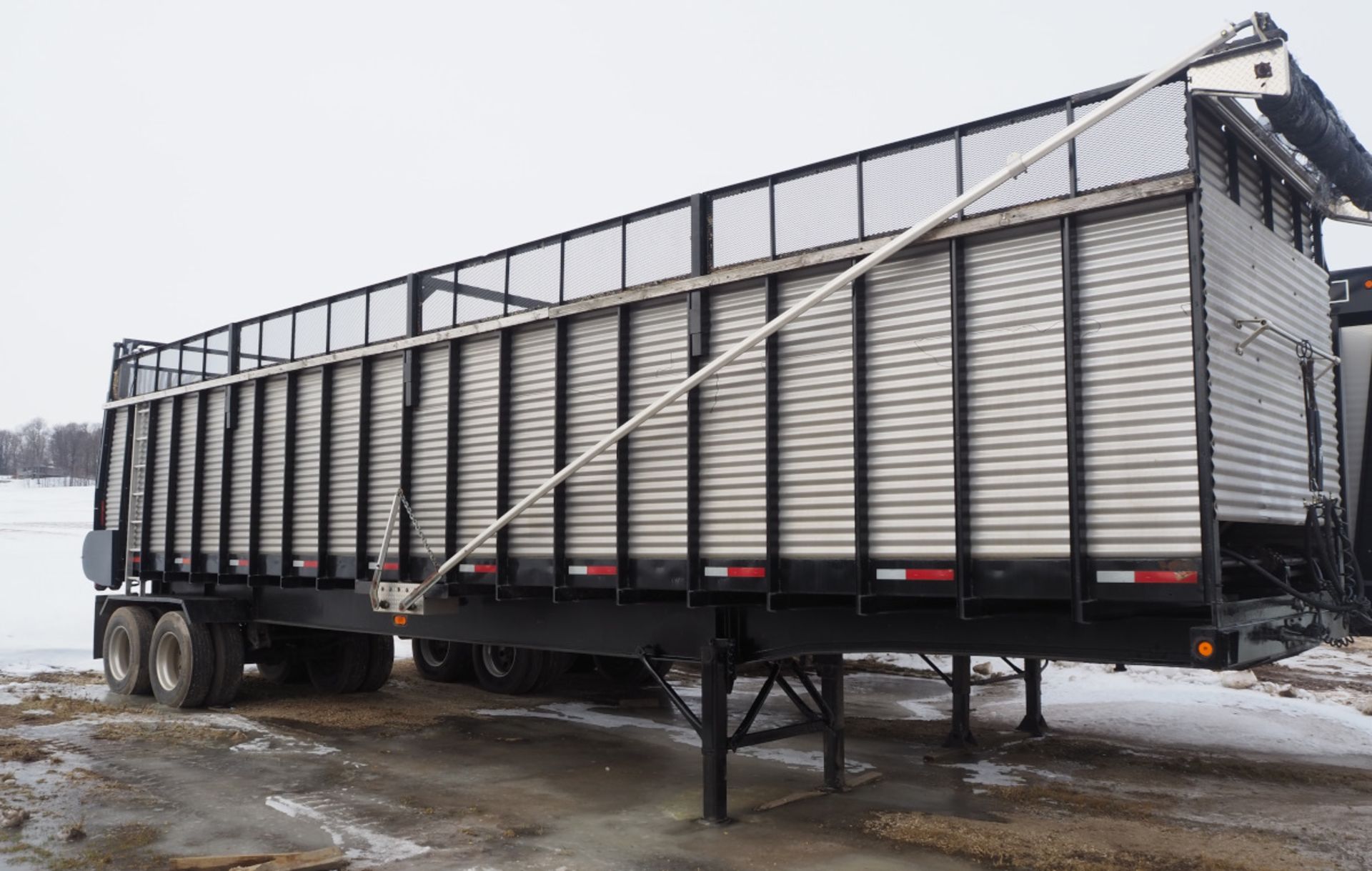 GRUETT 40' FORAGE TRAILER