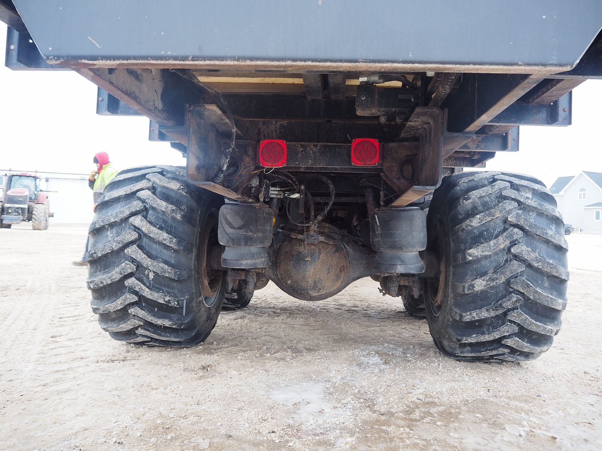 1993 PETERBILT 385 w/GRUETT 6900 COMBO FORAGE BOX - Image 8 of 11