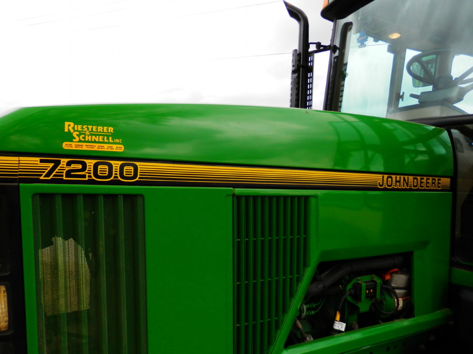 JOHN DEERE 7200 TRACTOR - Image 13 of 19