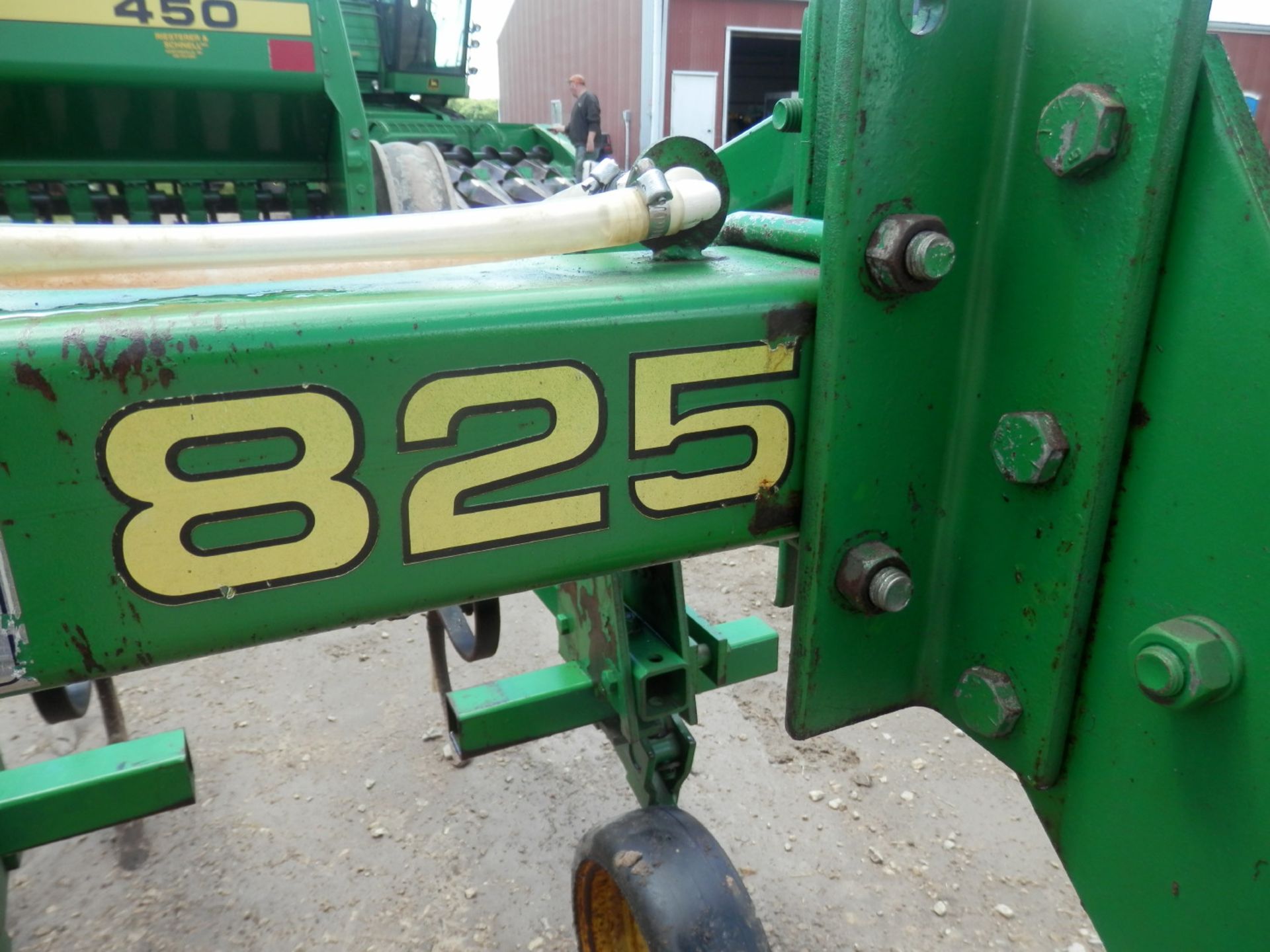 JD 825 6RN 3-PT ROW CROP CULTIVATOR w/SIDE DRESS - Image 4 of 4