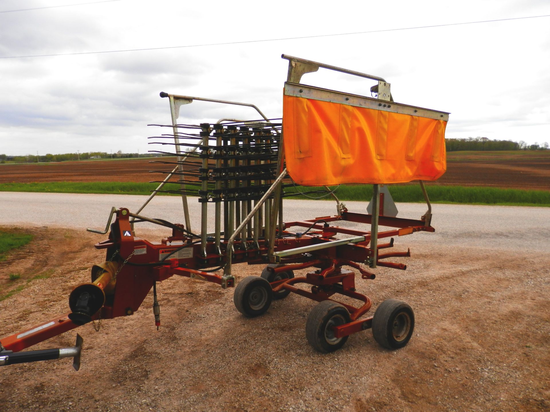 AGCO 4240 ROTARY RAKE - Image 3 of 6