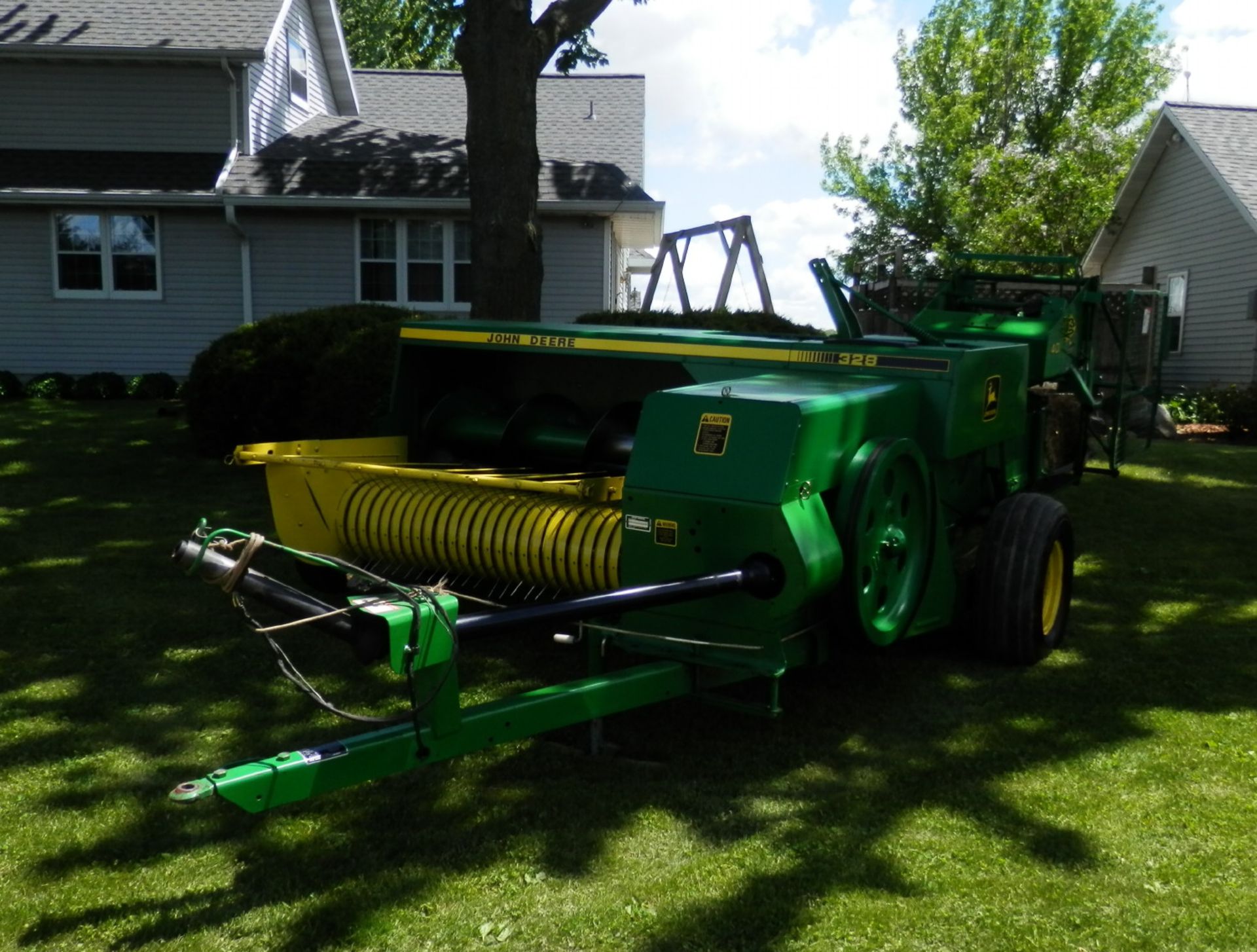 JOHN DEERE 2700 4X SAR PLOW - Image 6 of 6