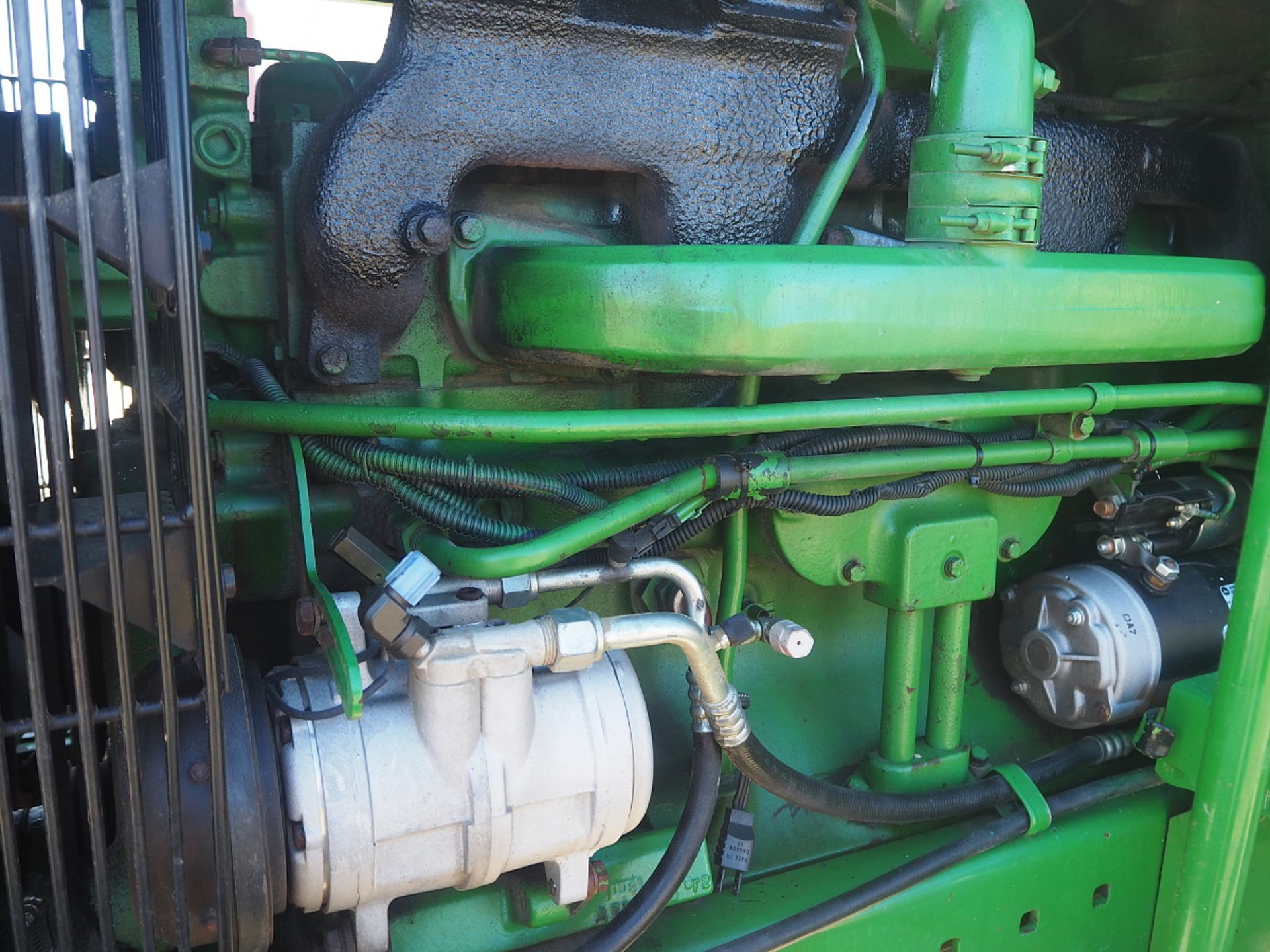 JOHN DEERE 4455 MFWD POWER SHIFT - Image 7 of 11