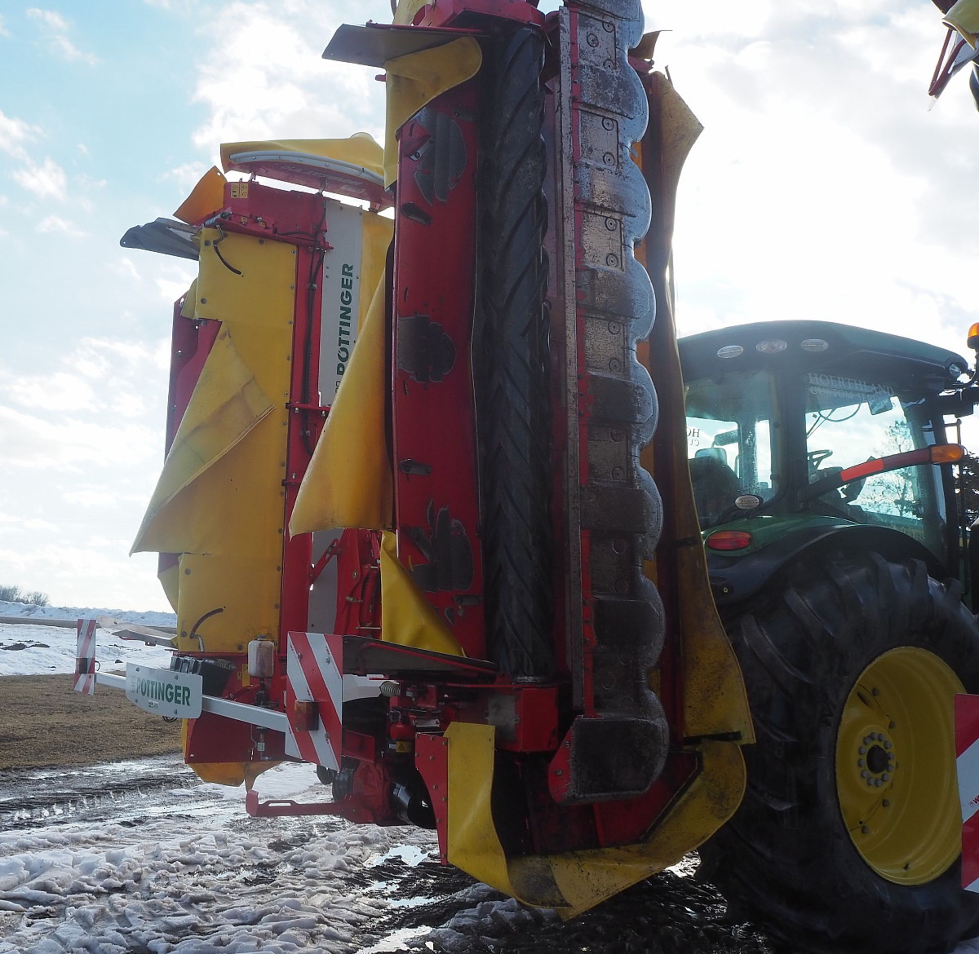 2015 POTTINGER TRIPLE MOWER NOVACAT V10 & 351 ALPH MOTION - Image 9 of 18