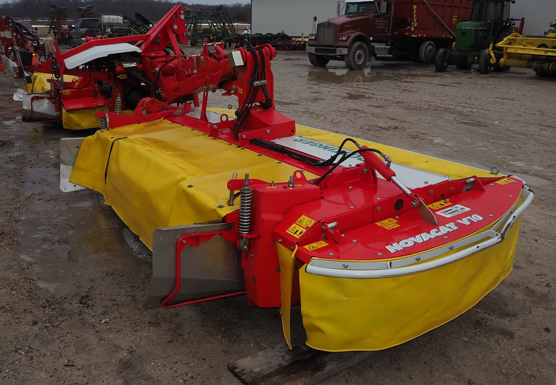 2015 POTTINGER TRIPLE MOWER NOVACAT V10 & 351 ALPH MOTION - Image 18 of 18