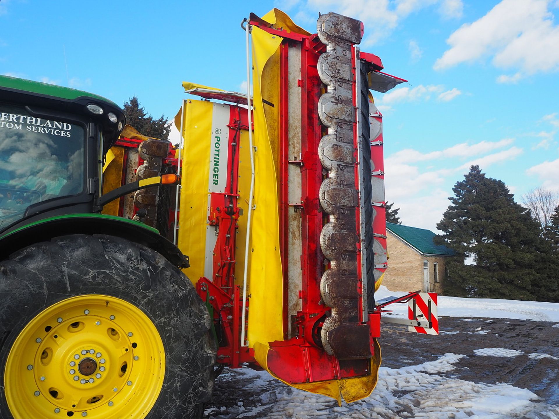 2015 POTTINGER TRIPLE MOWER NOVACAT V10 & 351 ALPH MOTION - Image 8 of 18