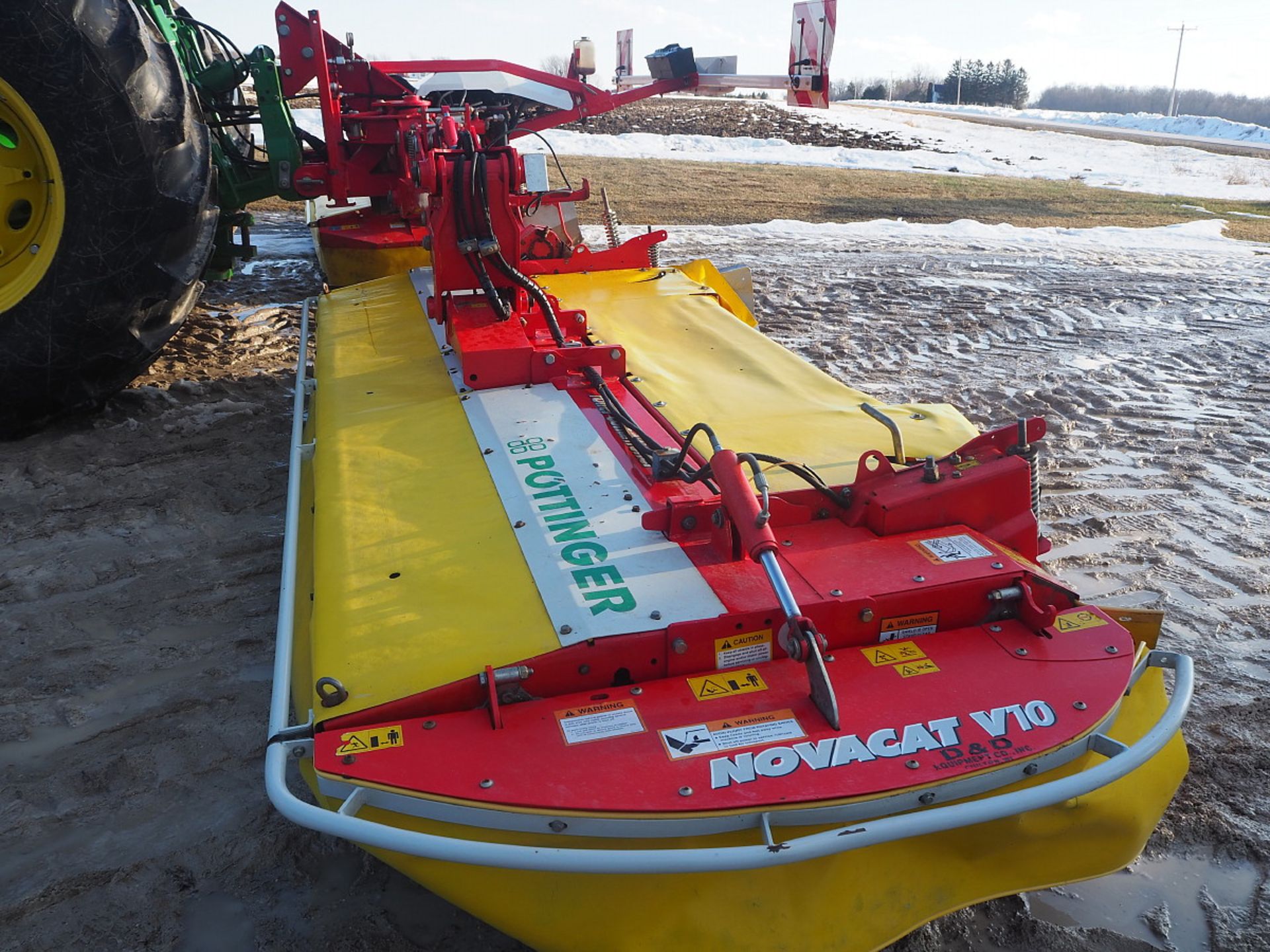 2018 POTTINGER TRIPLE MOWER-NOVACAT V10 & 351 ALFA MOTION - Image 13 of 17