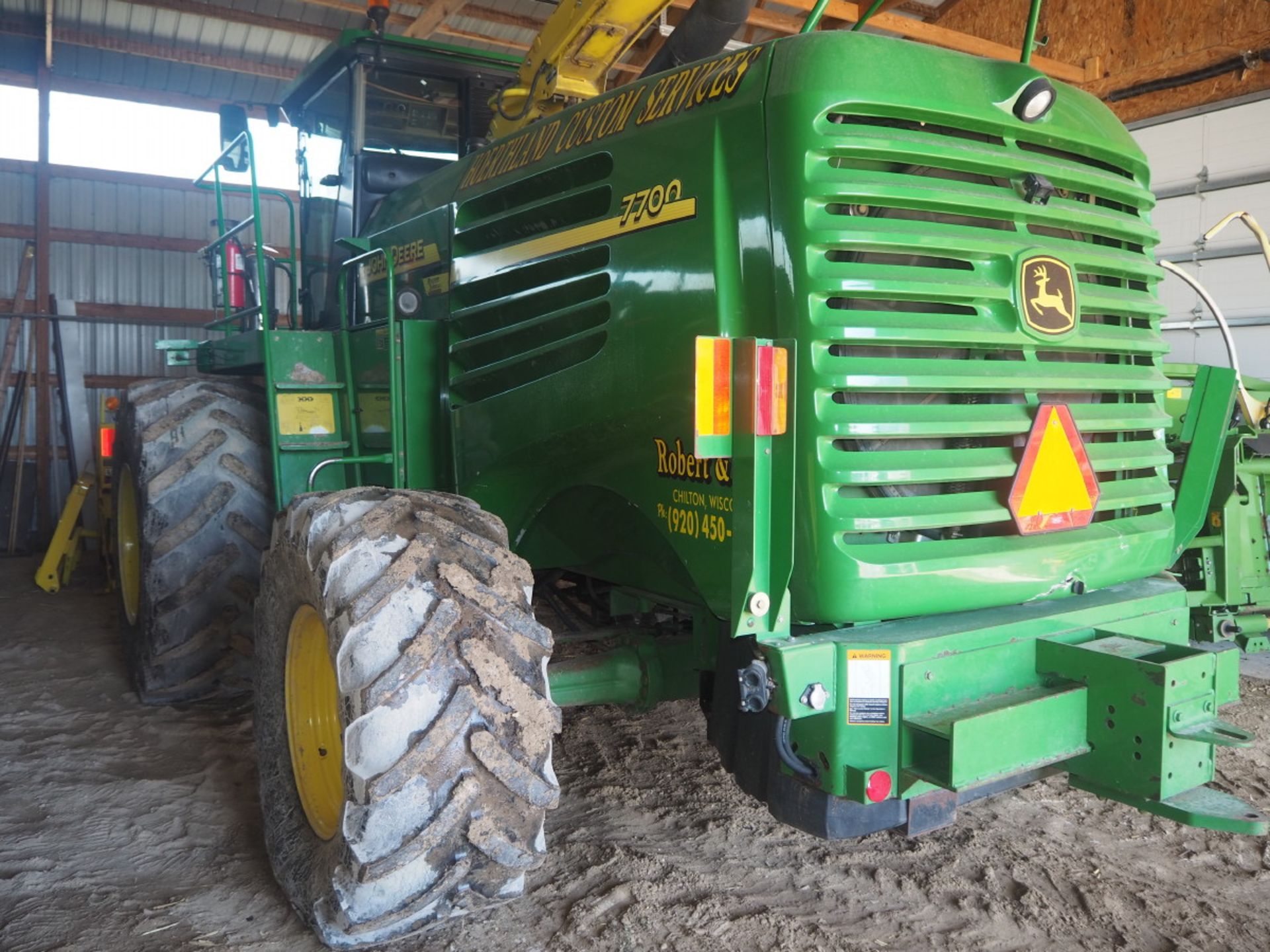 JOHN DEERE 7700 FORAGE HARVESTER - Image 4 of 11