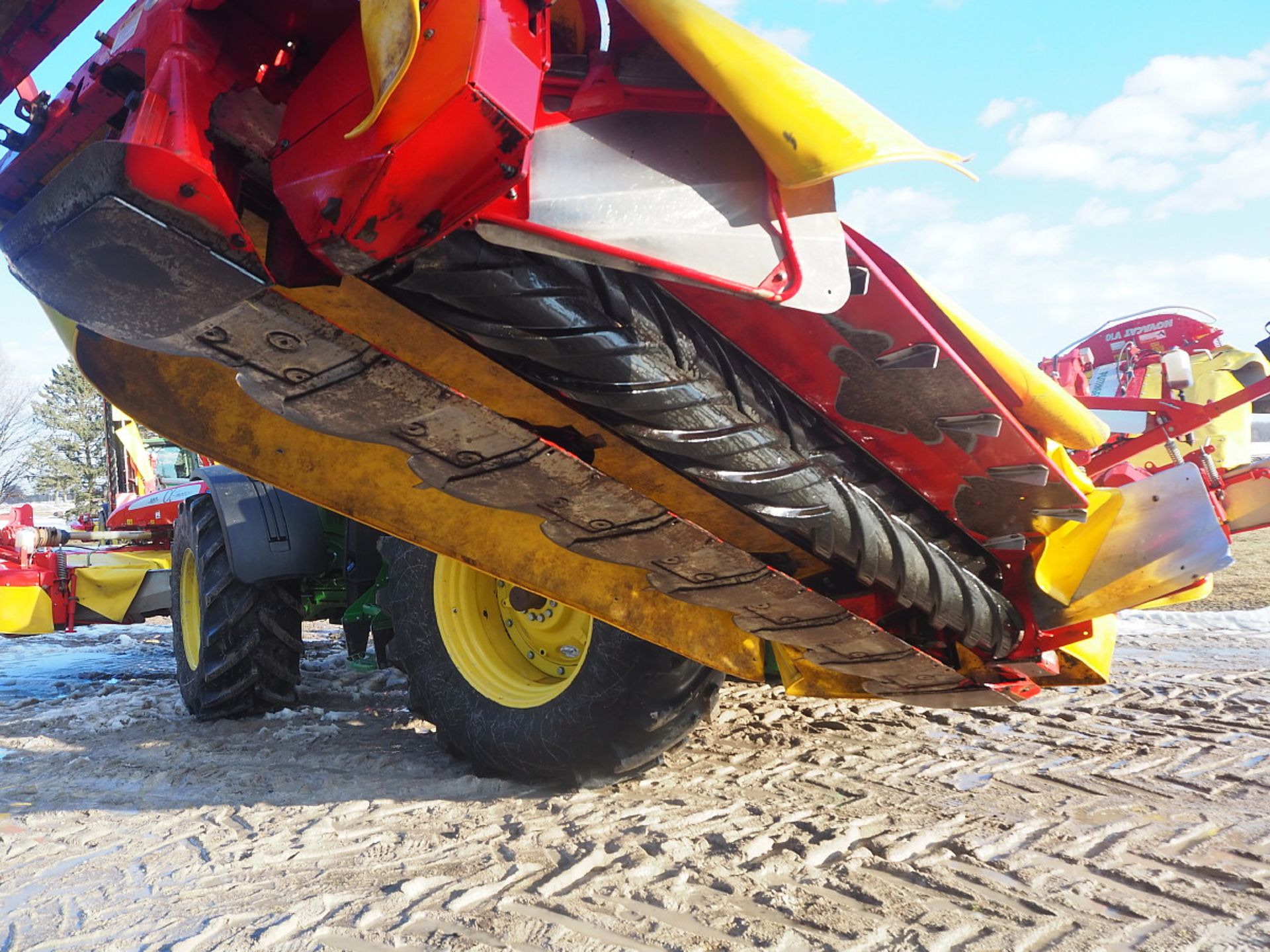 2018 POTTINGER TRIPLE MOWER-NOVACAT V10 & 351 ALFA MOTION - Image 16 of 17