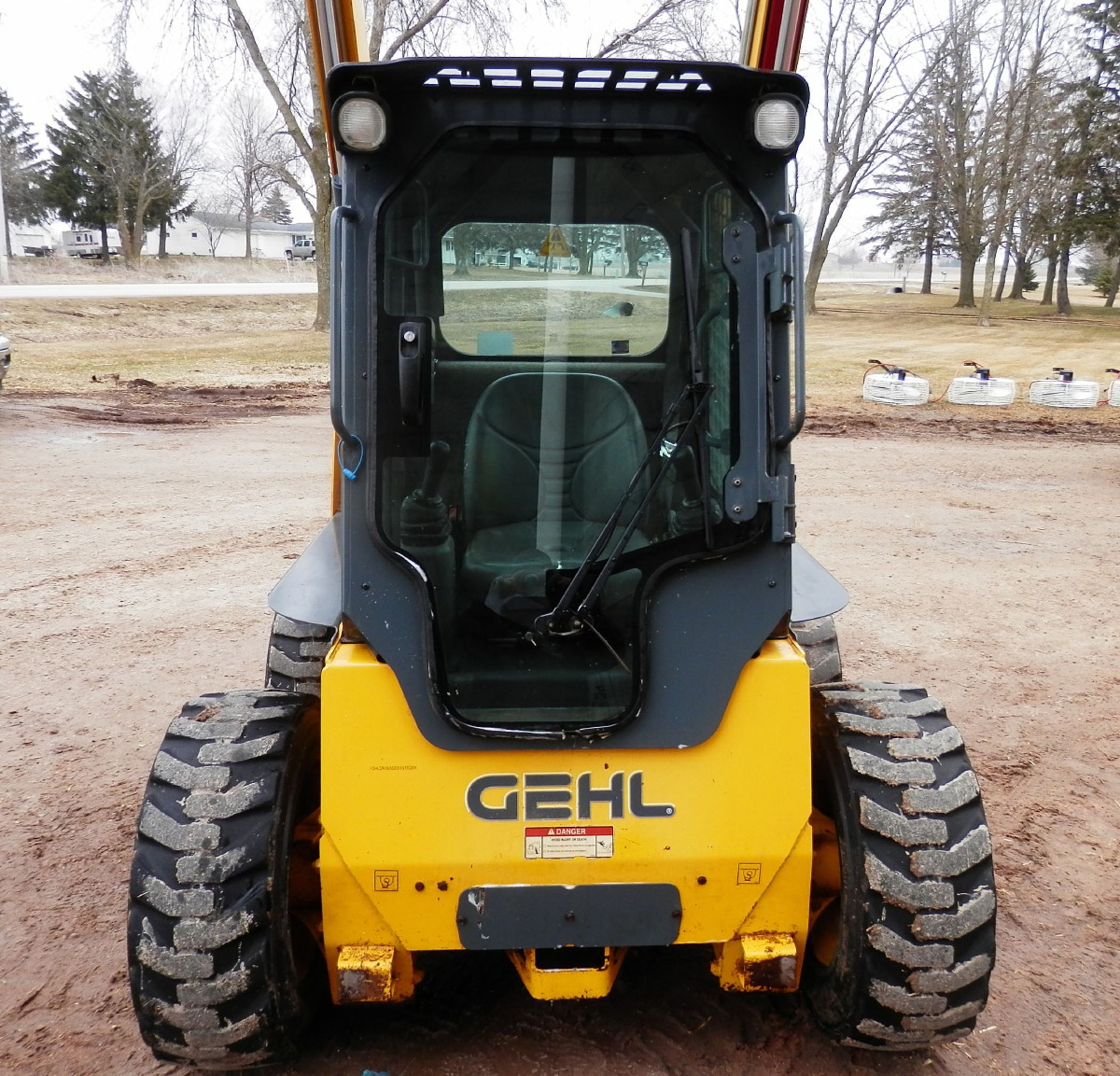 GEHL R165 SKID STEER w/BUCKET - Image 5 of 9