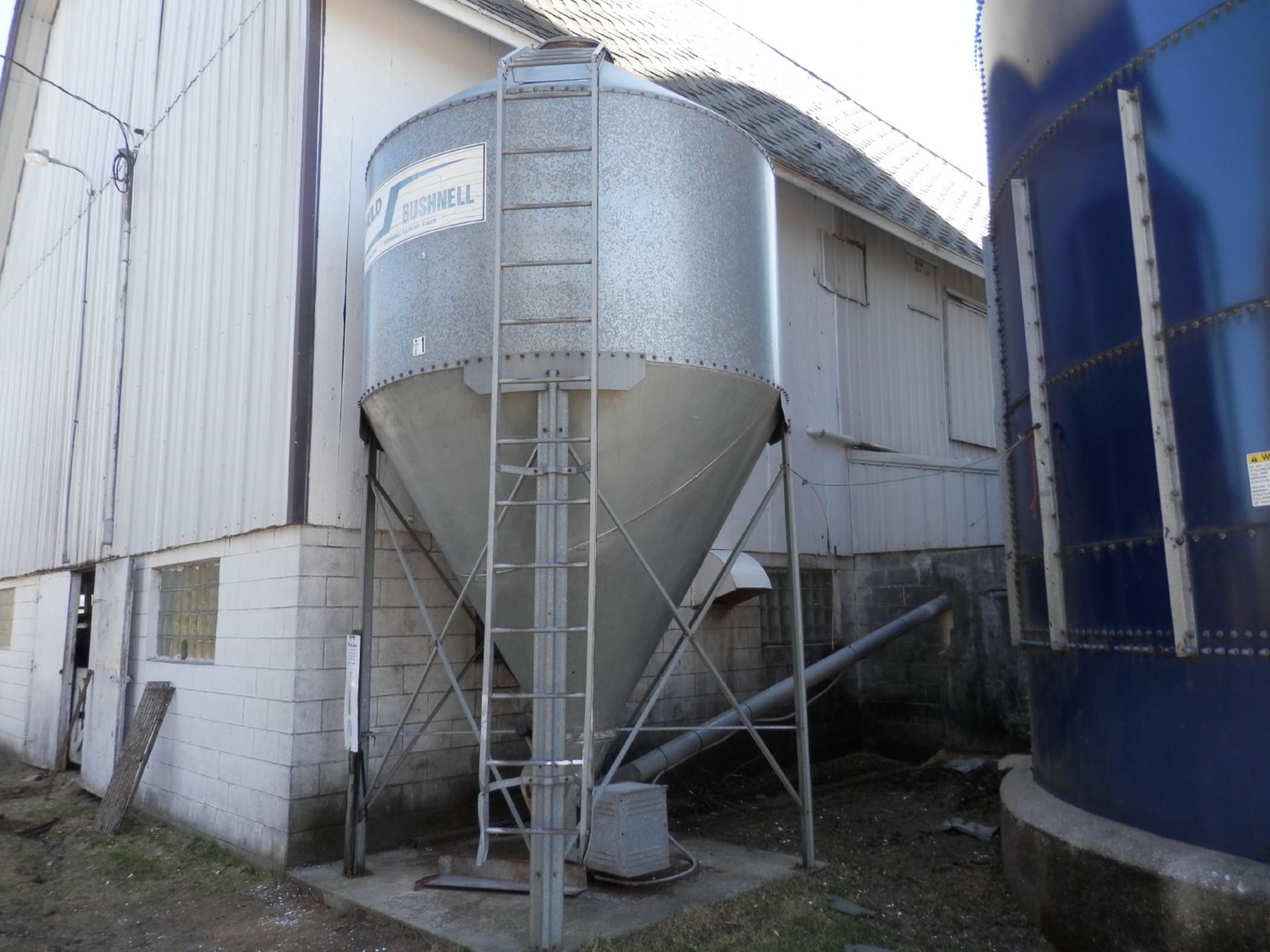 SCHULD-BUSHNELL 8 TON BULK FEED BIN - Image 2 of 3