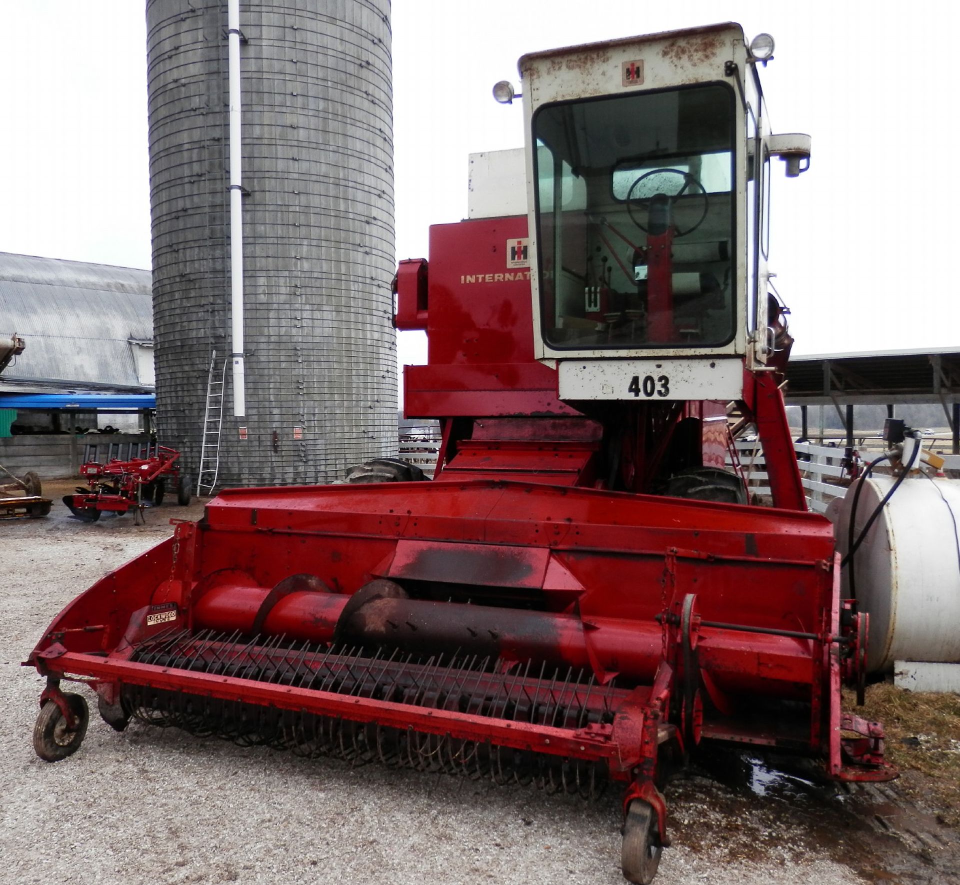 INTERNATIONAL 403 SP COMBINE