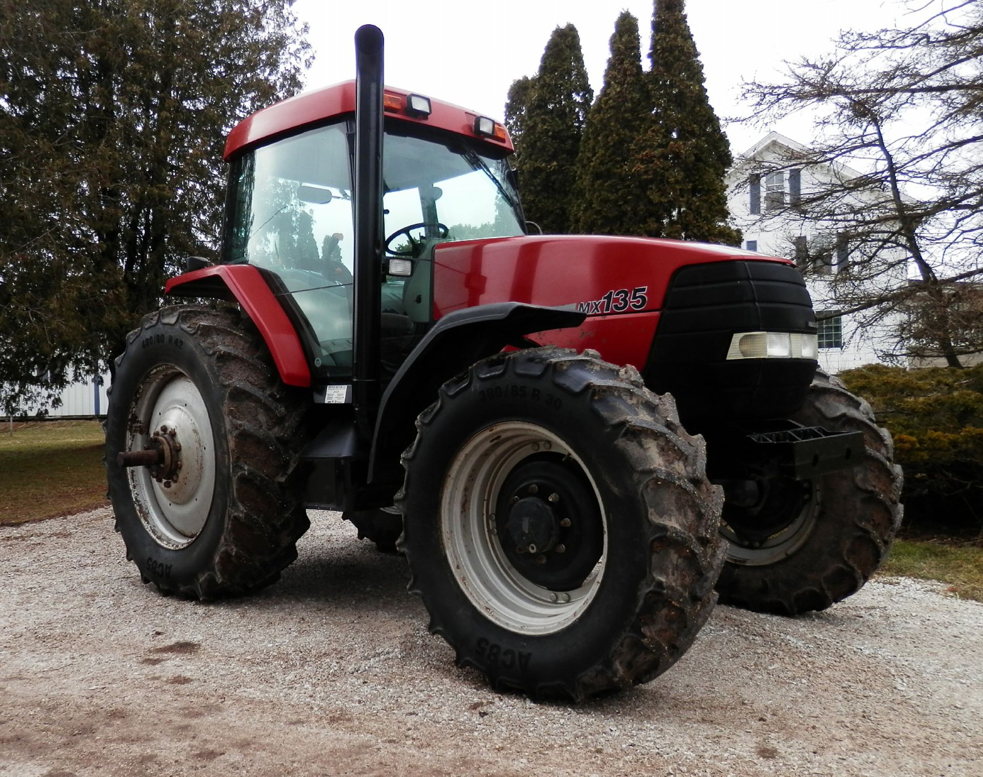 CASE IH MX 135 MFWD TRACTOR - Image 3 of 11