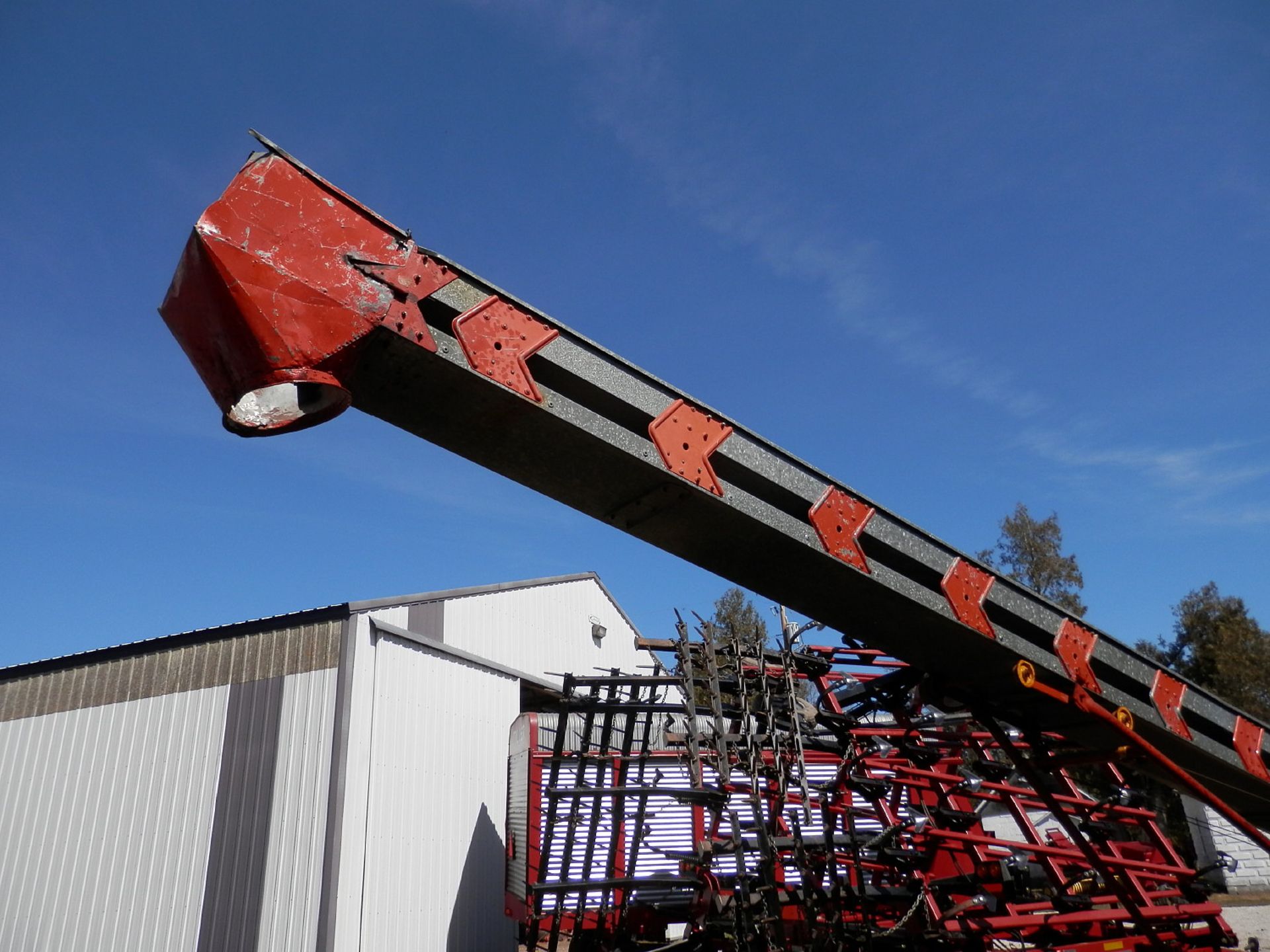 LITTLE GIANT 40' ELEVATOR - Image 5 of 5