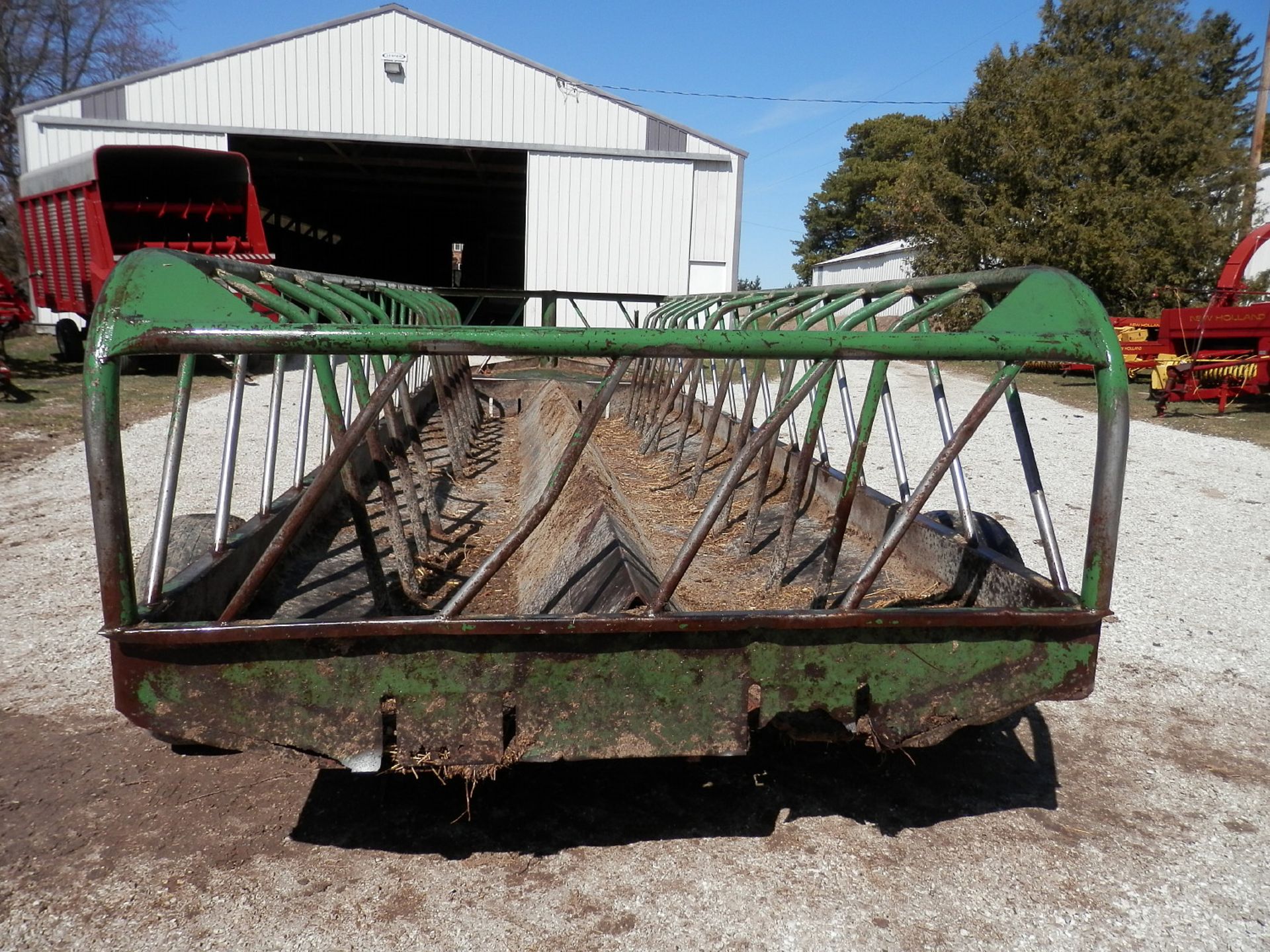 SCHOESSOW 20' FRONT DOLLY WHEEL SLANT BAR FEEDER WAGON - Image 4 of 4