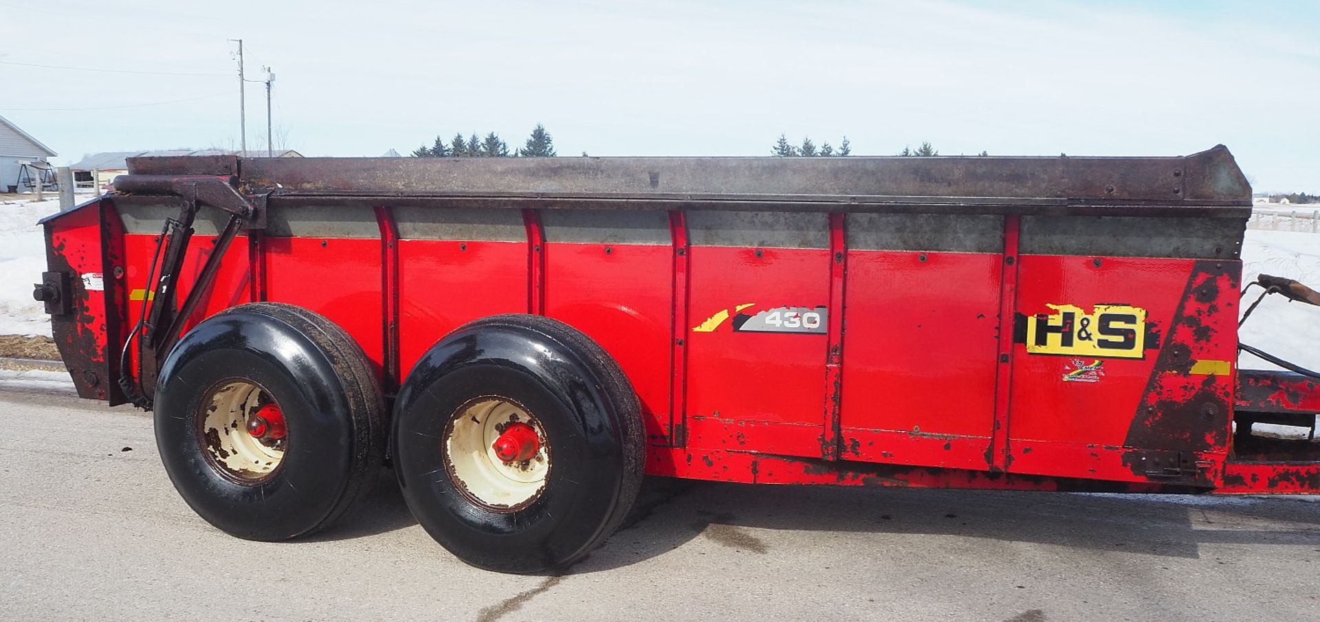 H&S HD 430 TANDEM AXLE MANURE SPREADER