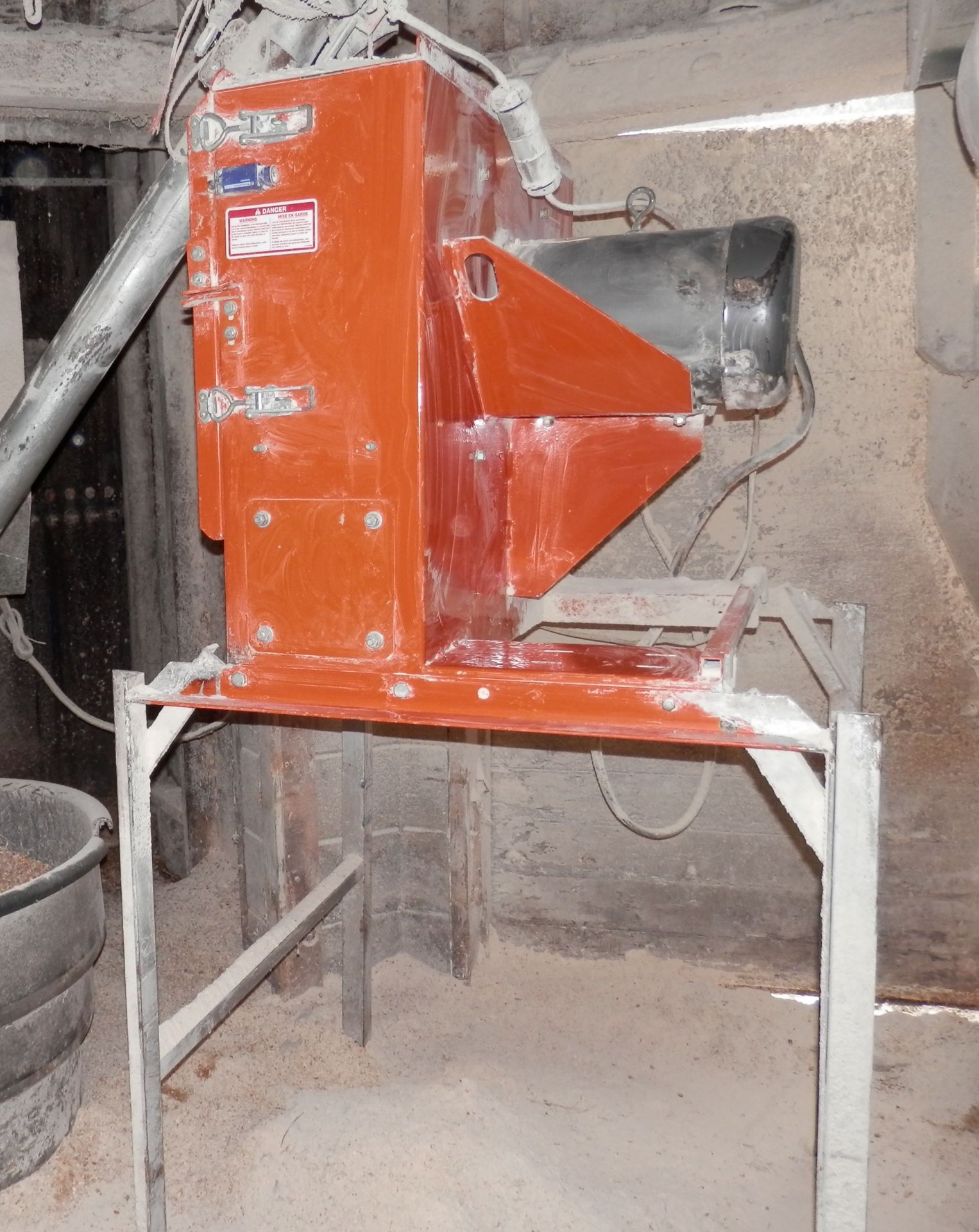 VAL METAL HAMMER MILL - Image 2 of 3