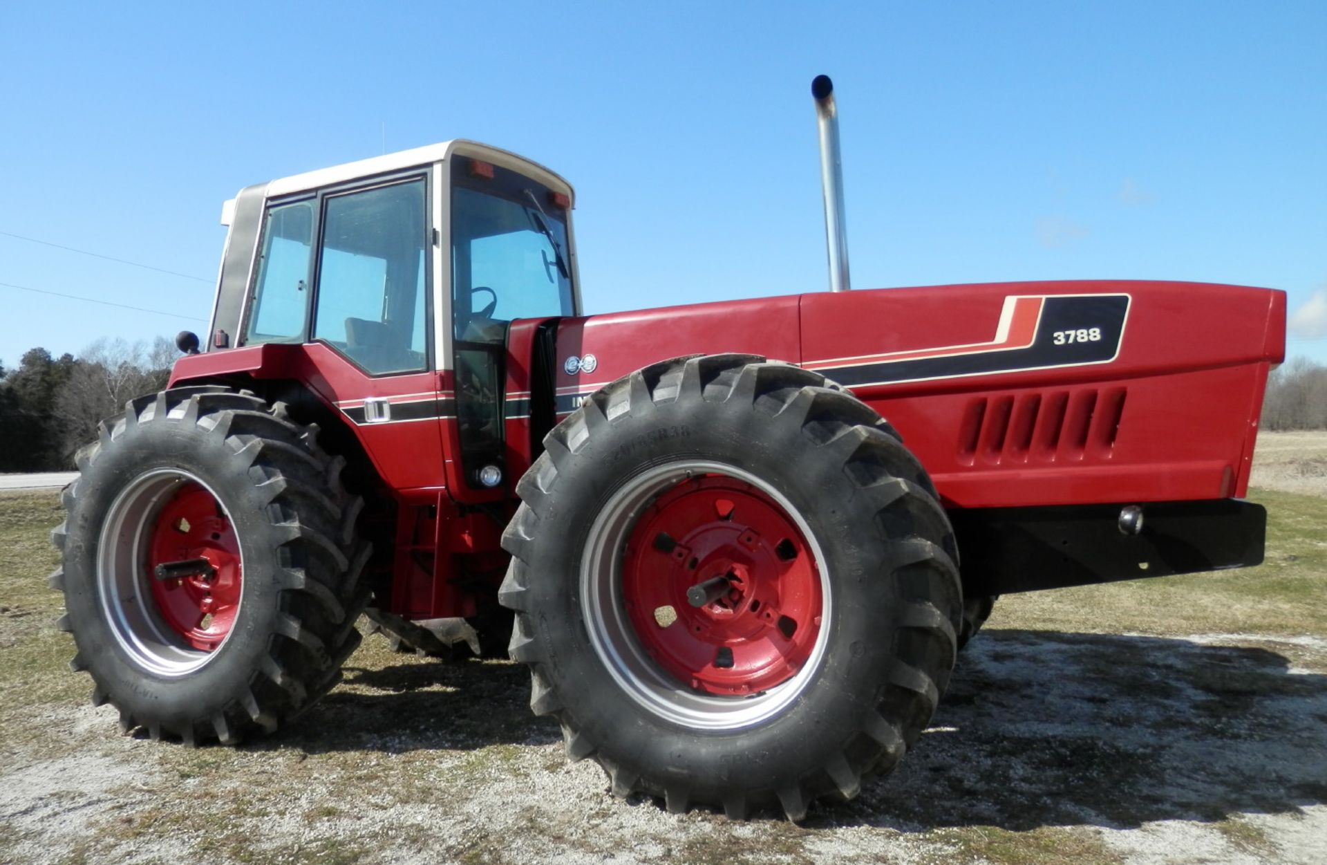 IH 3788 2+2 4x4 TRACTOR, SN 9088 - Image 4 of 21