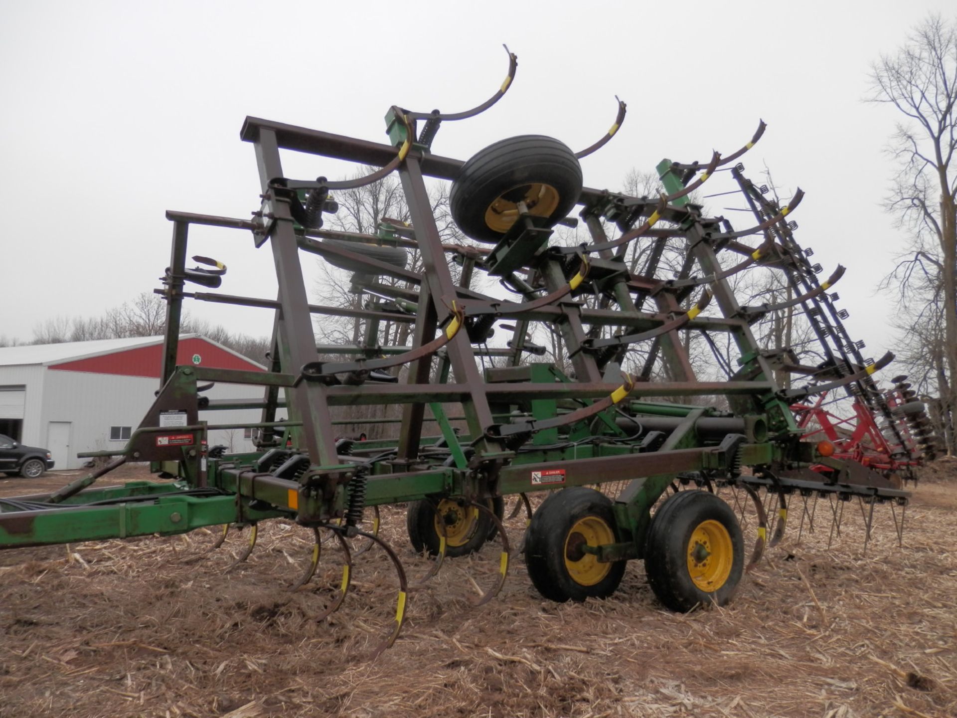 JOHN DEERE 980 24' FIELD CULTIVATOR - Image 3 of 6