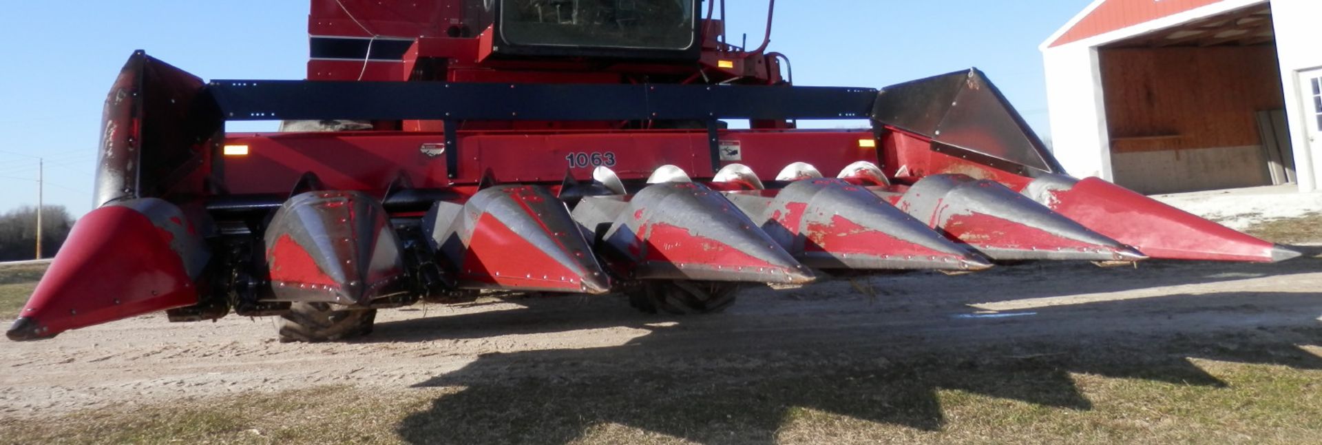 CIH 1063 6R Combine CORN HEAD - Image 2 of 12