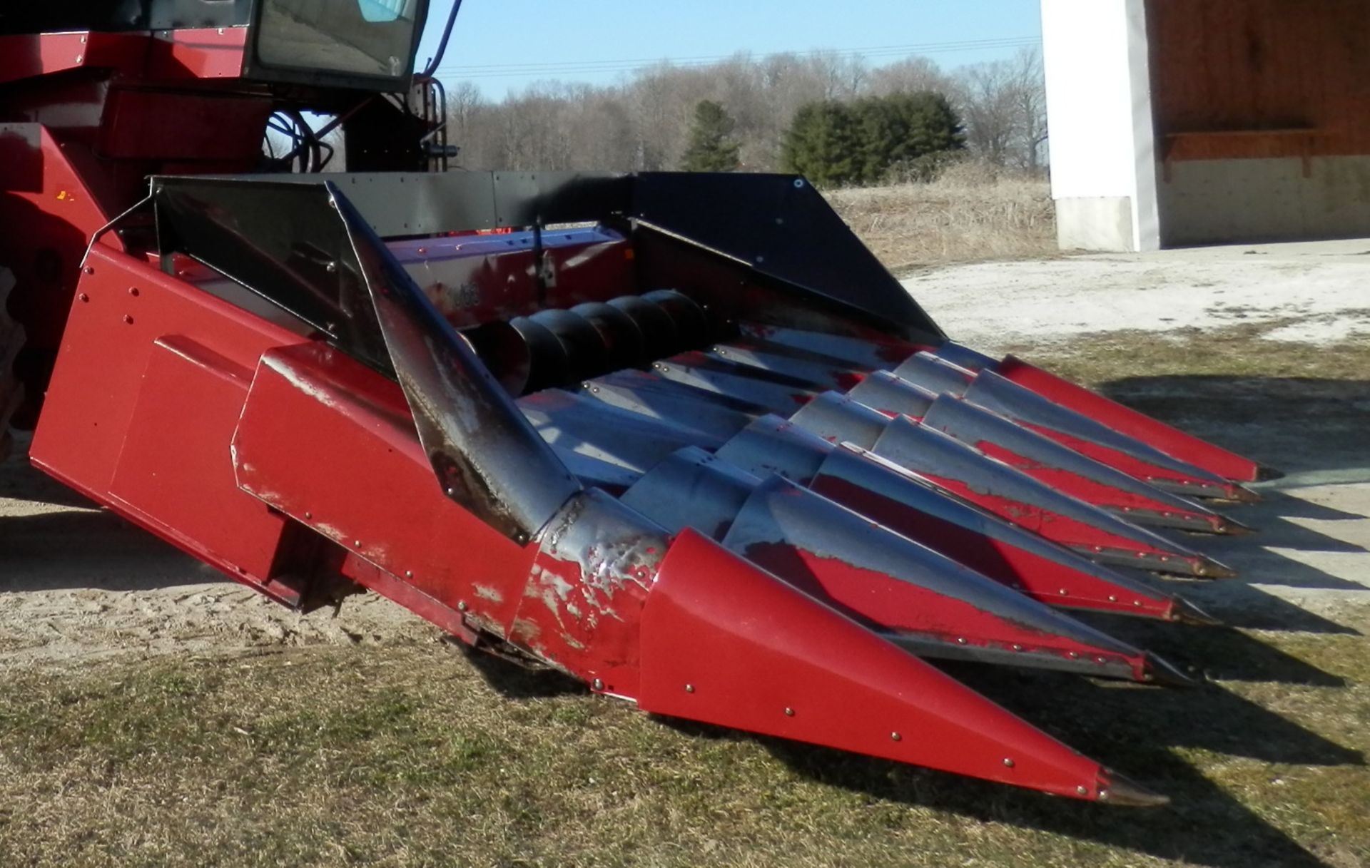 CIH 1063 6R Combine CORN HEAD - Image 4 of 12