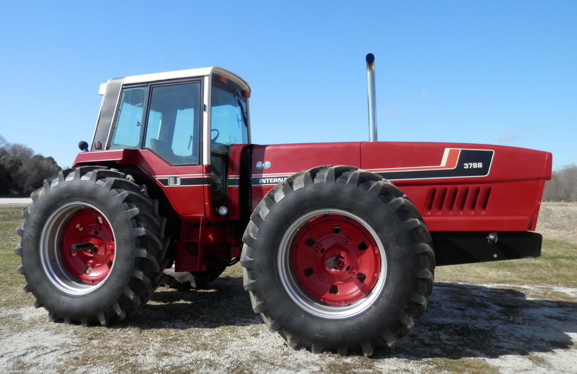 IH 3788 2+2 4x4 TRACTOR, SN 9088 - Image 6 of 21
