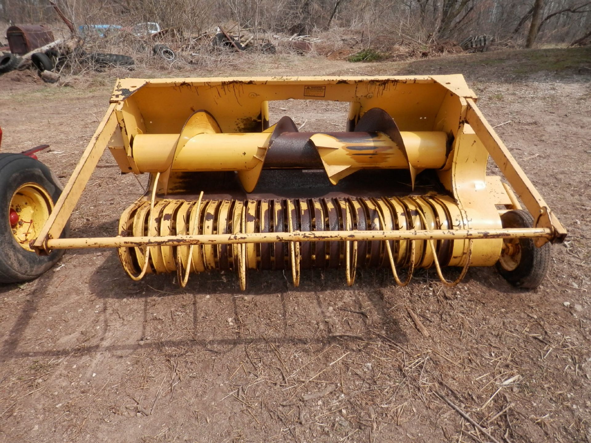 NEW HOLLAND 790 FORAGE CHOPPER w/HAY & CORN HEADS - Image 9 of 12