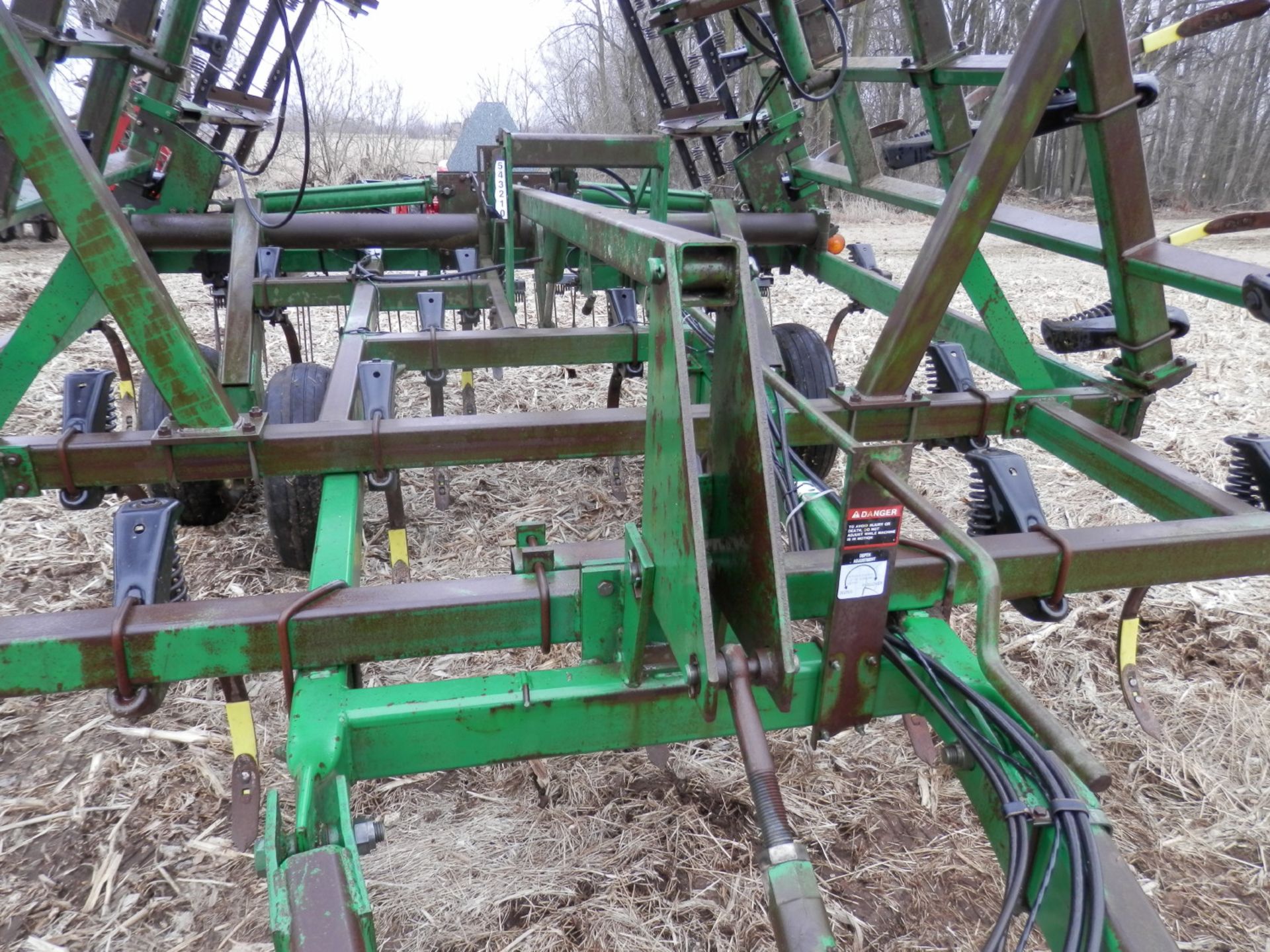 JOHN DEERE 980 24' FIELD CULTIVATOR - Image 5 of 6