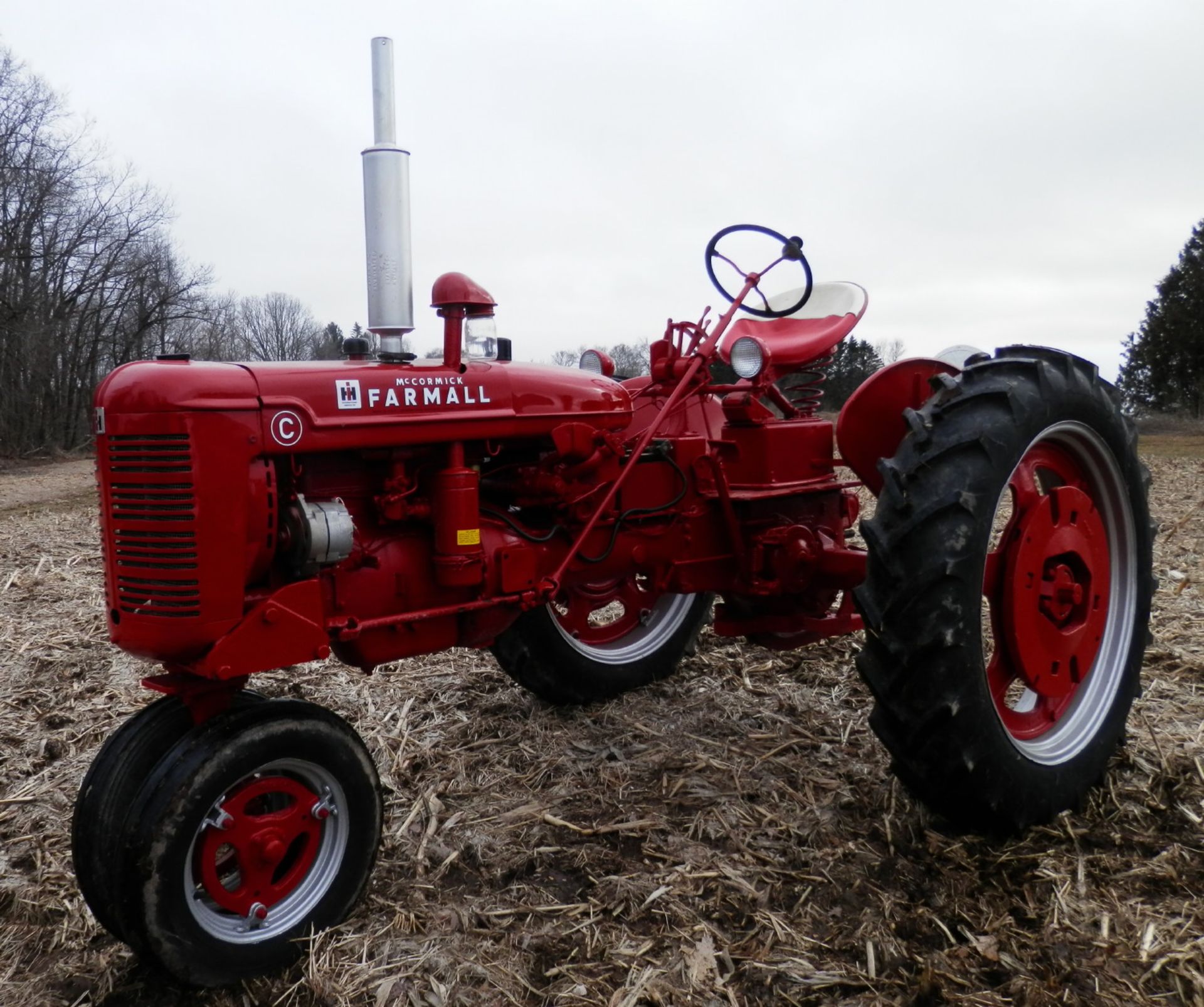 IH FARMALL C TRACTOR