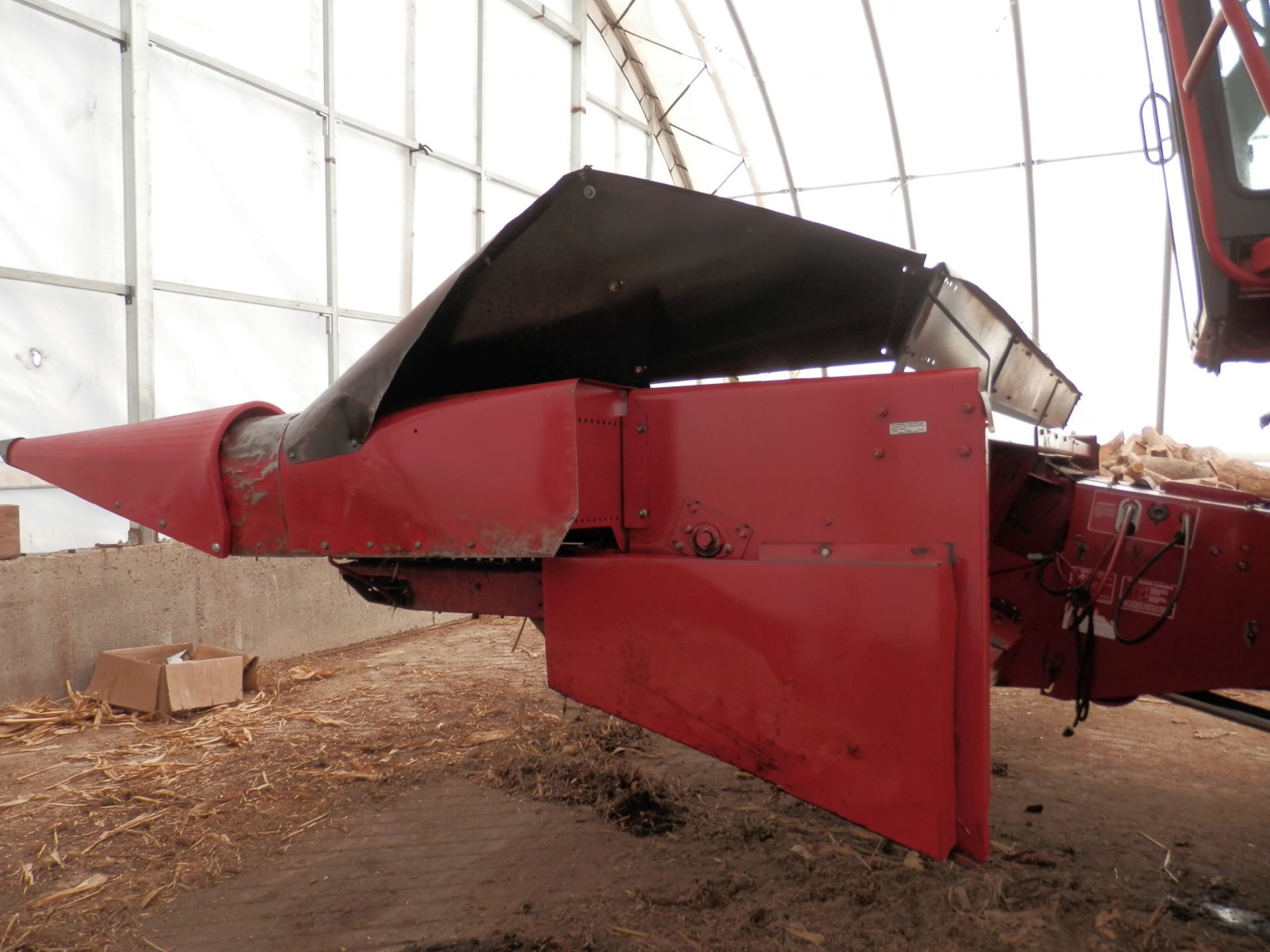 CIH 1063 6R Combine CORN HEAD - Image 5 of 12