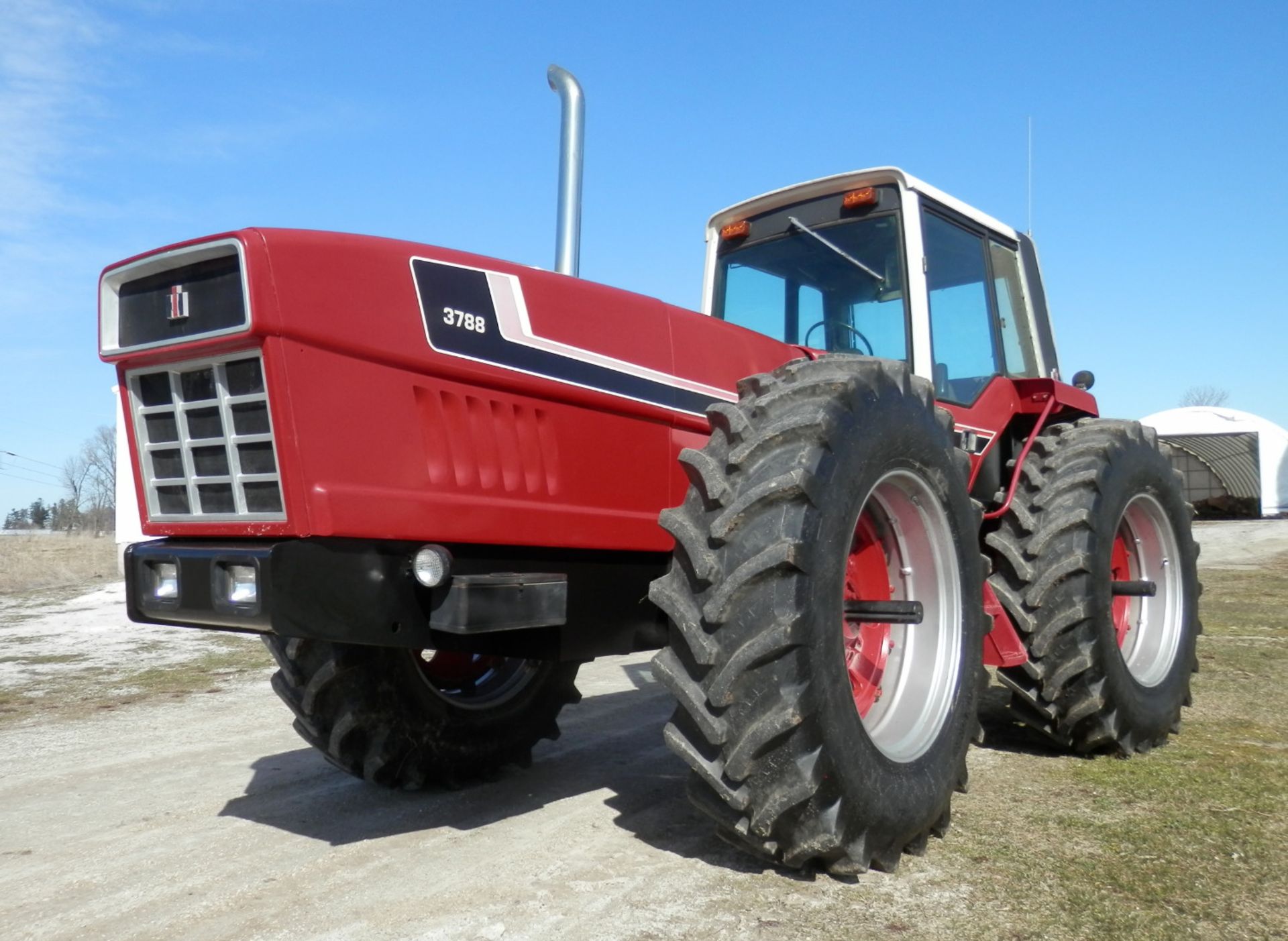 IH 3788 2+2 4x4 TRACTOR, SN 9088 - Image 3 of 21