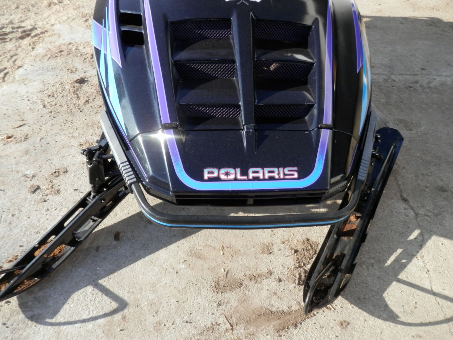 POLARIS INDY SNOWMOBILE - Image 9 of 11